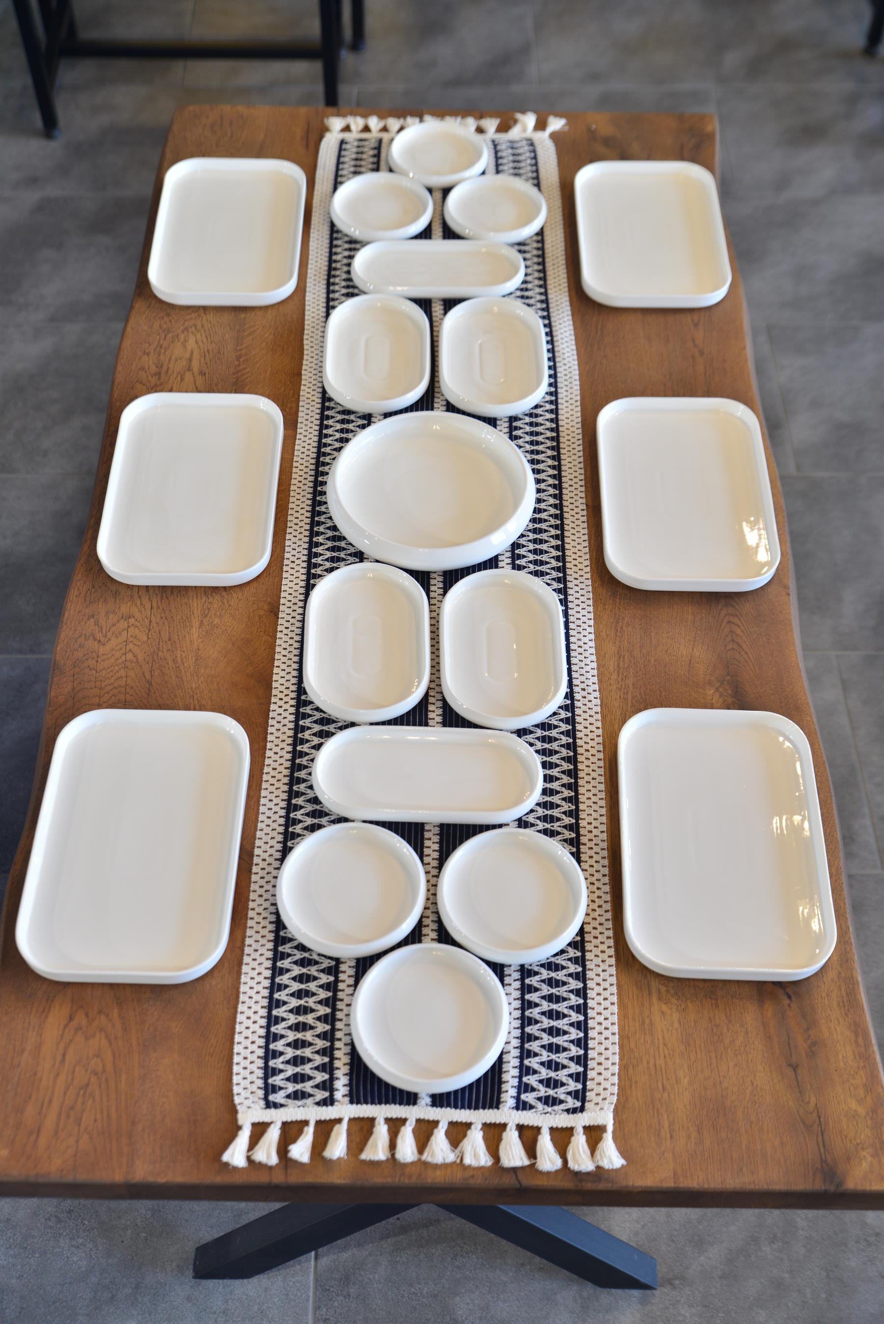 19 Parça 6 kişilik Porselen Yemek / Kahvaltı Seti 