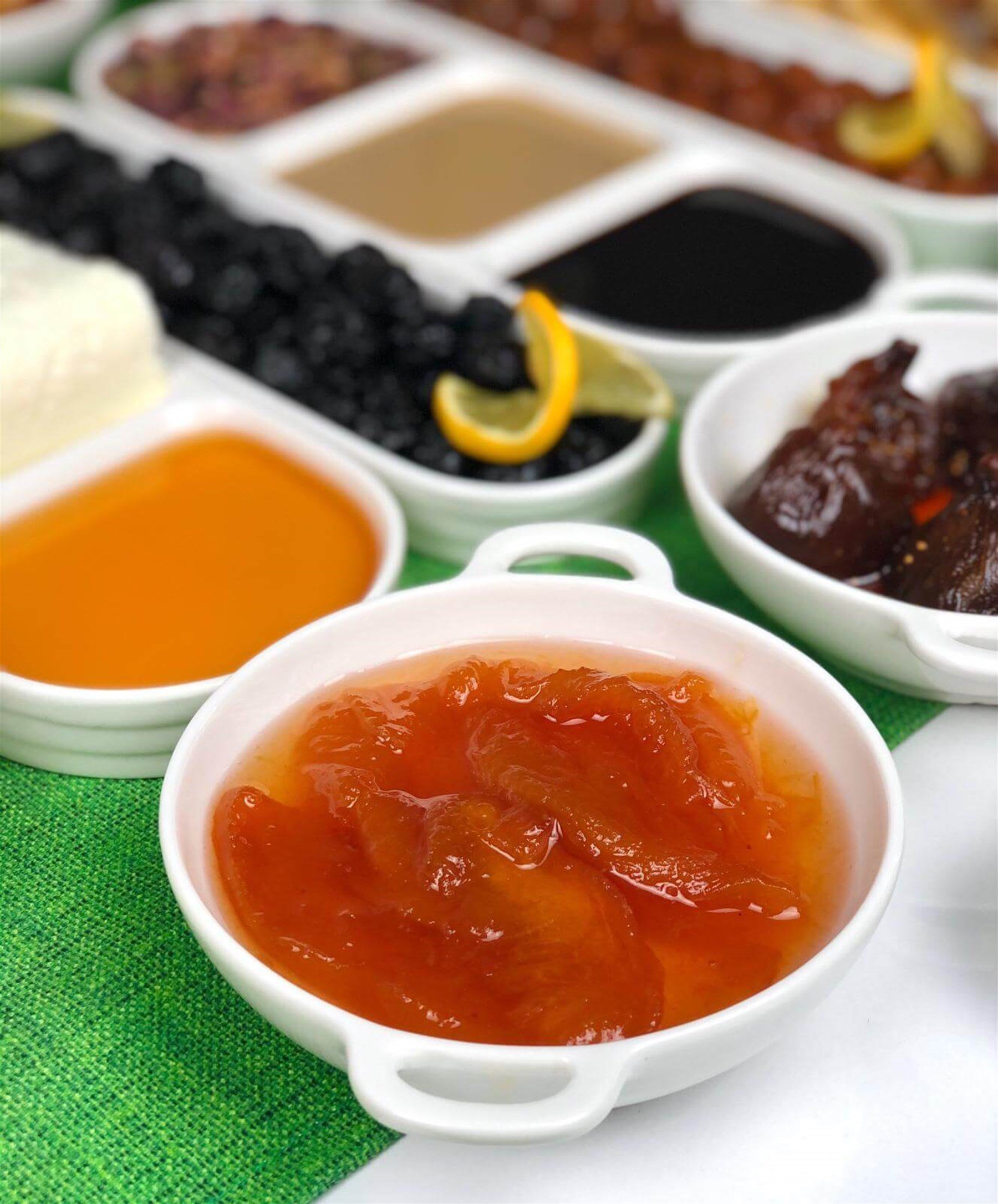 24 Parça 6 Kişilik Porselen Kahvaltı Seti