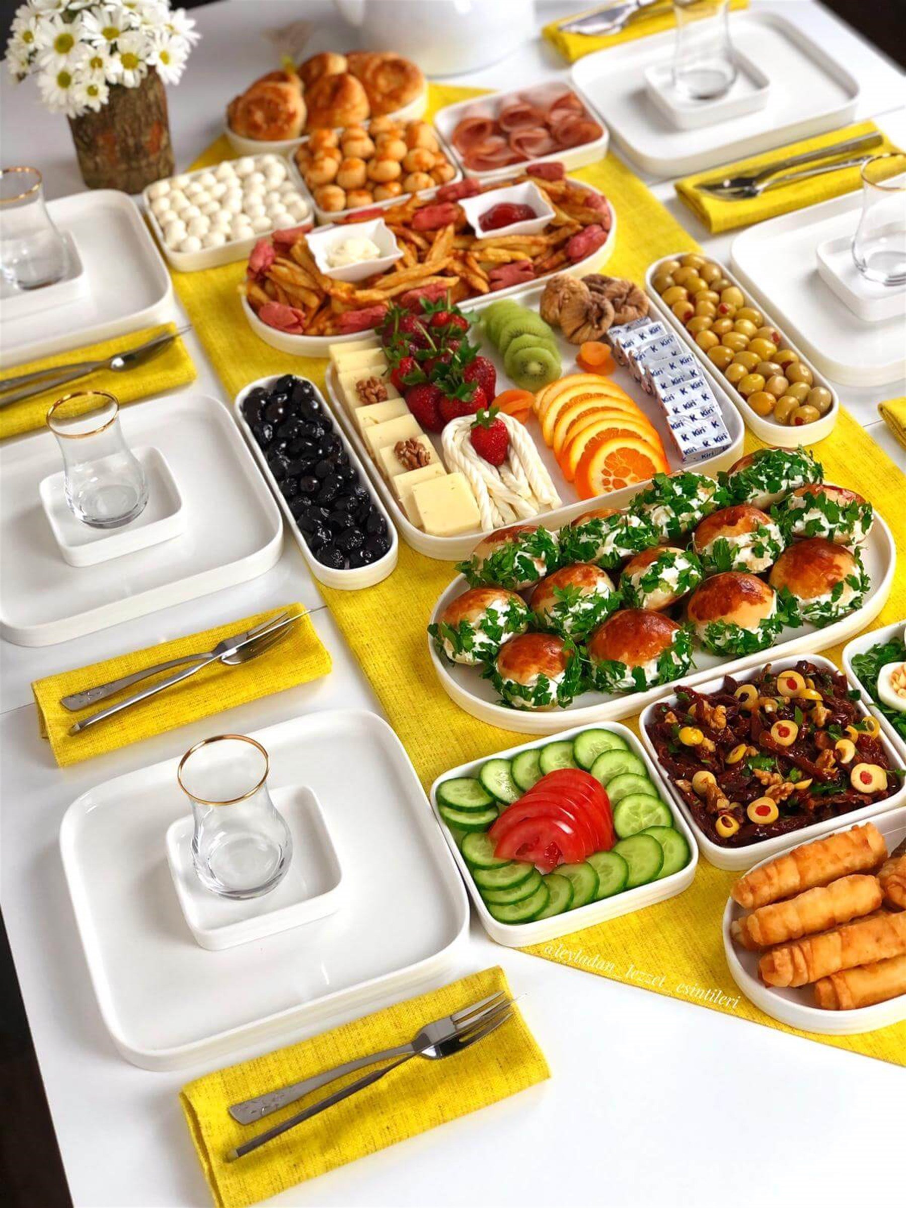 25 Parça 6 Kişilik Porselen Kahvaltı Takımı