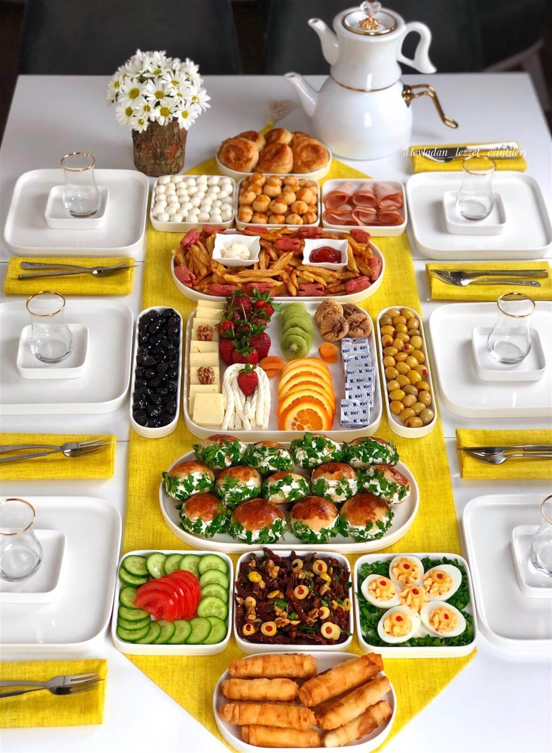 25 Parça 6 Kişilik Porselen Kahvaltı Takımı