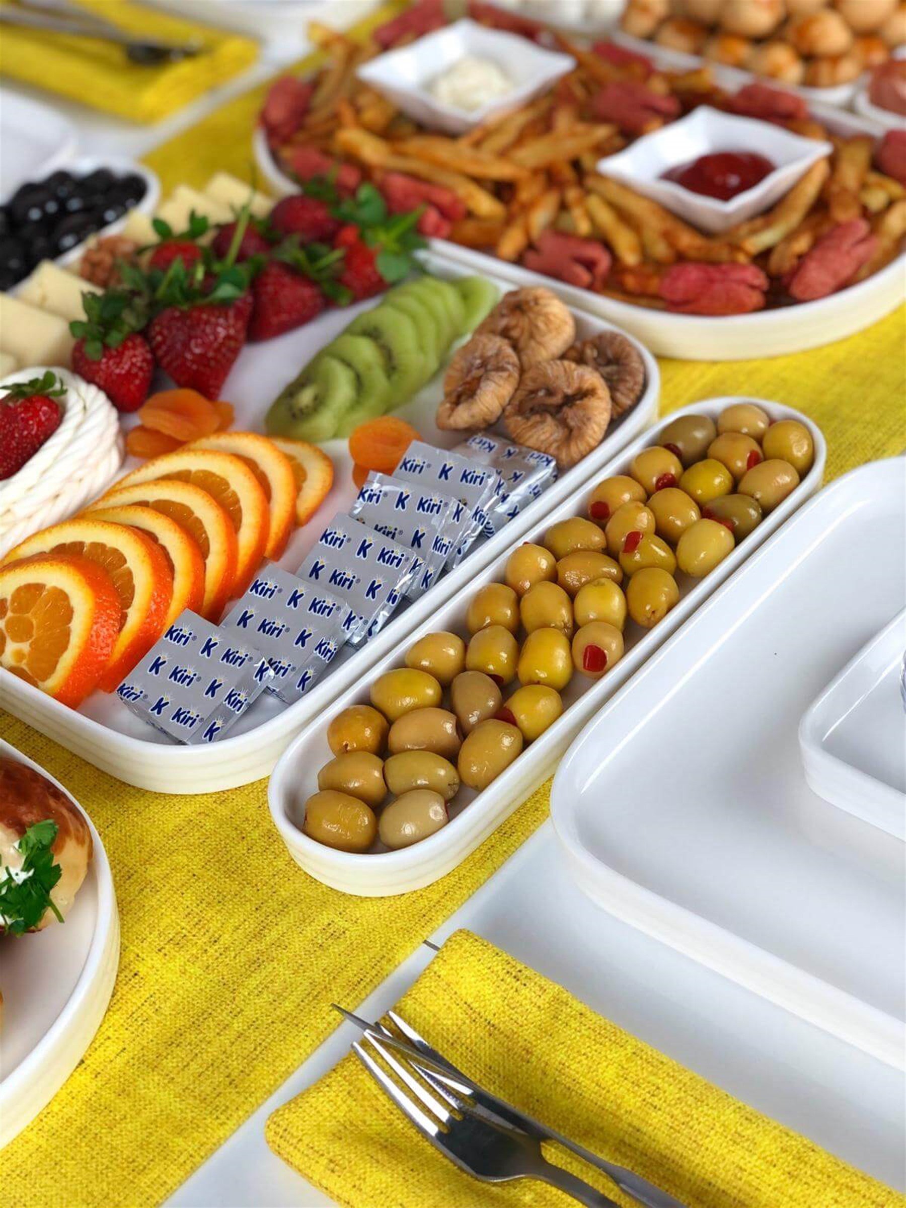 25 Parça 6 Kişilik Porselen Kahvaltı Takımı