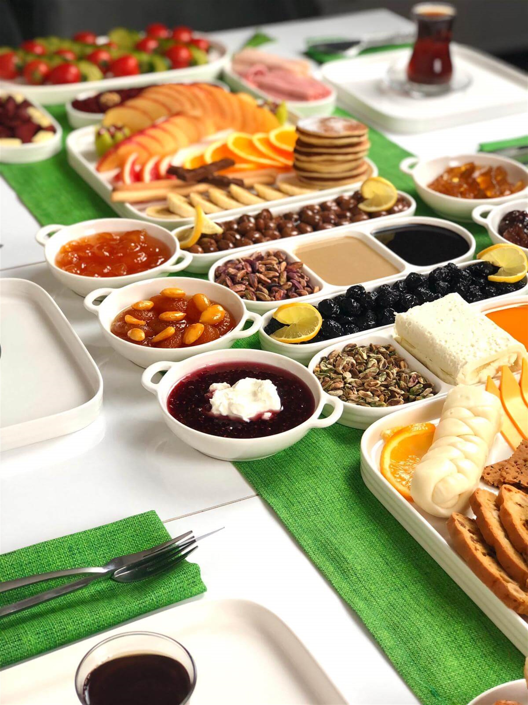 26 Parça 6 Kişilik Porselen Kahvaltı Seti