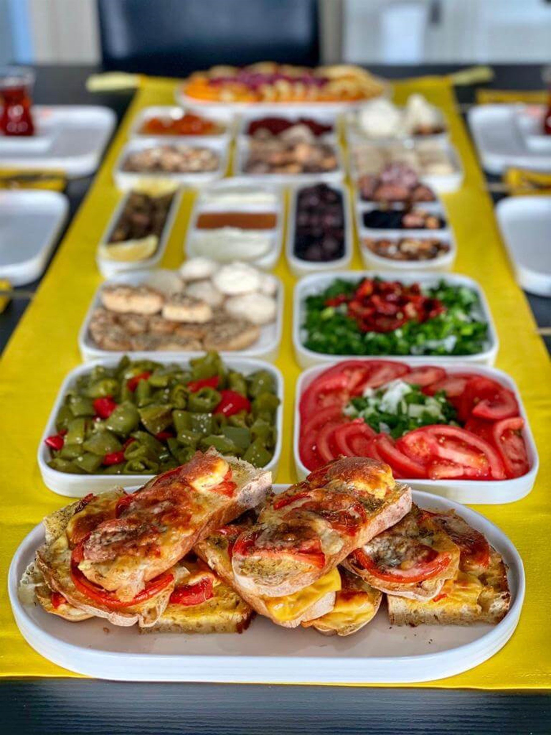 28 Parça 6 Kişilik Porselen Kahvaltı / Yemek Seti