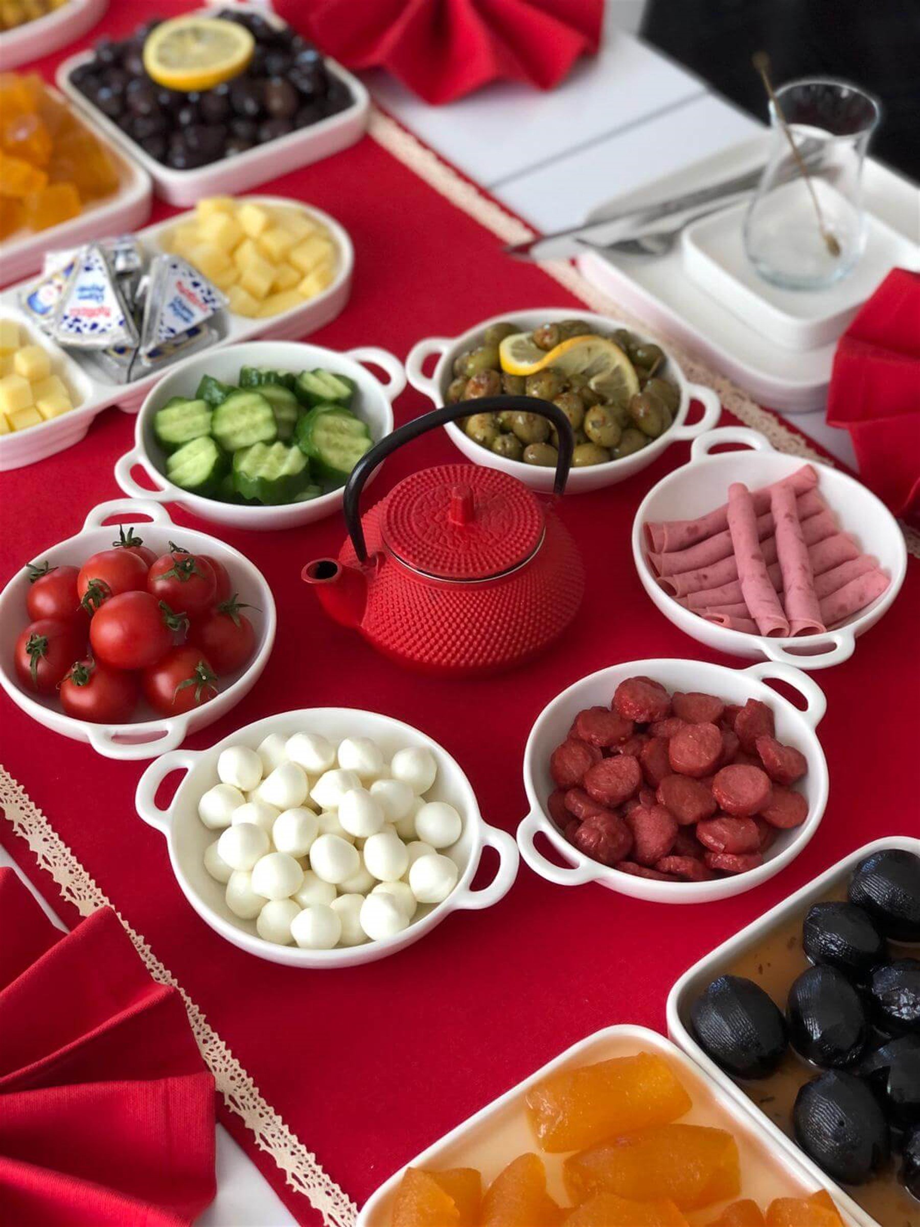 28 Parça 6 Kişilik Porselen Kahvaltı Takımı