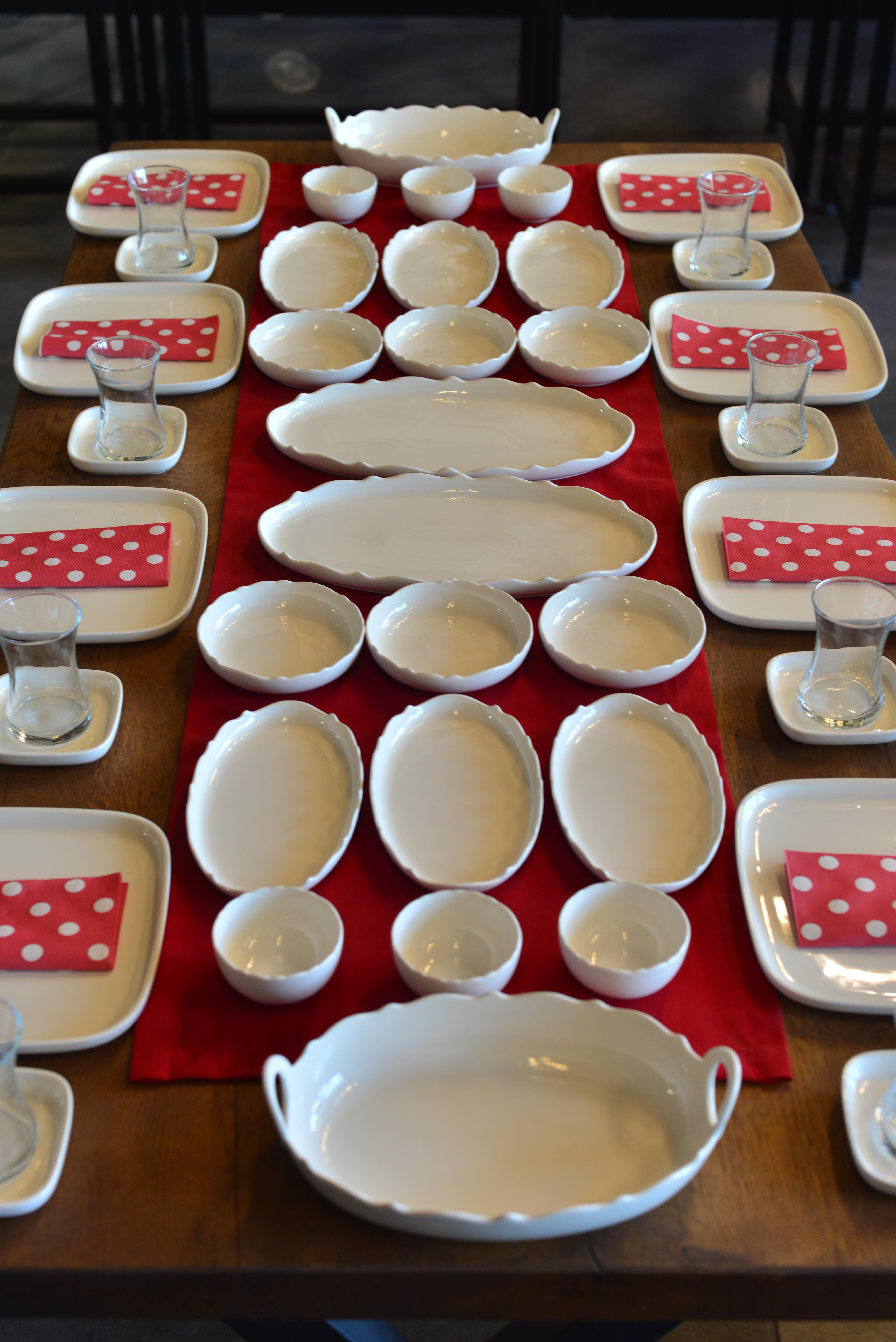 38 Parça 8 kişilik Porselen Kahvaltı / Yemek Seti 