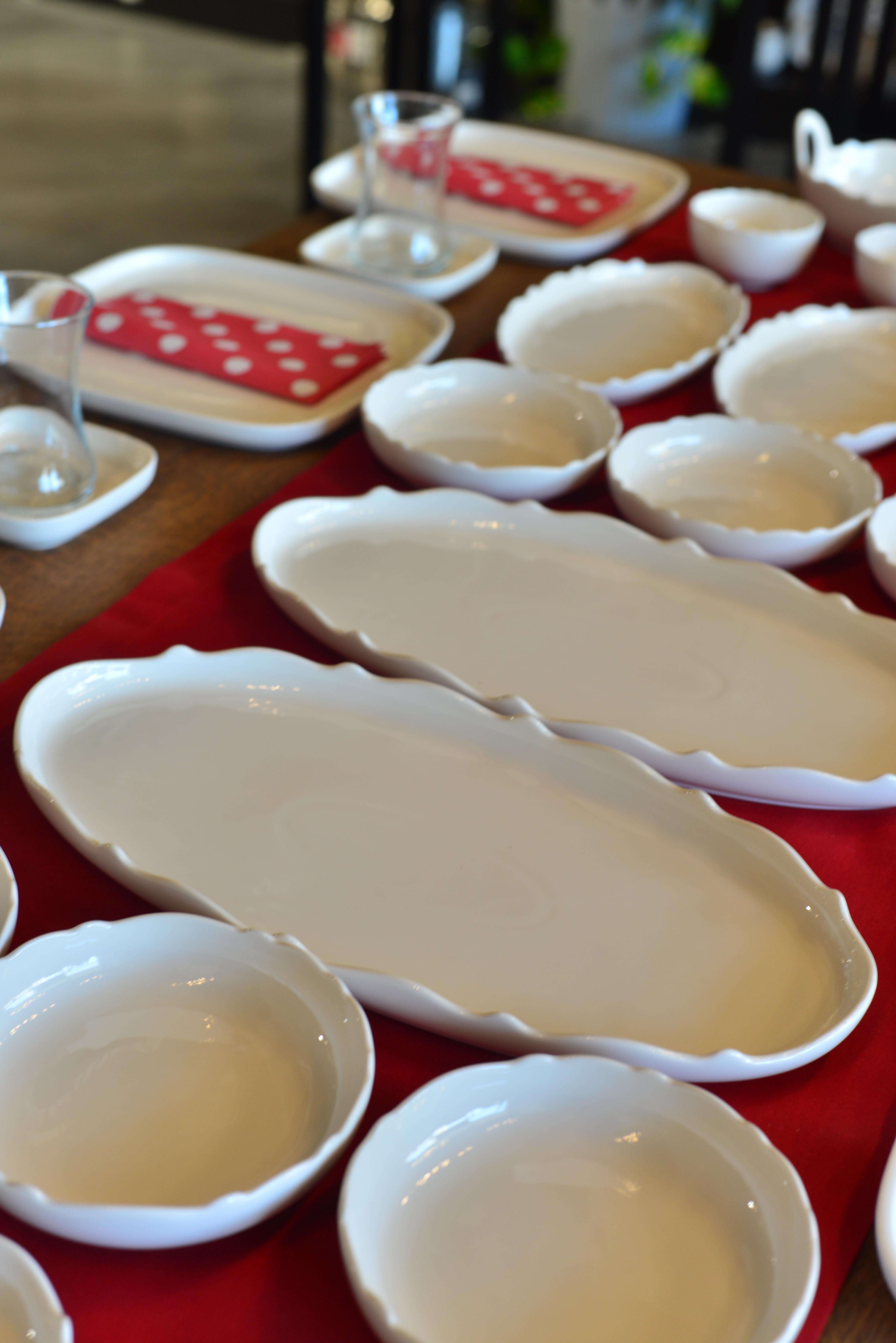 38 Parça 8 kişilik Porselen Kahvaltı / Yemek Seti 