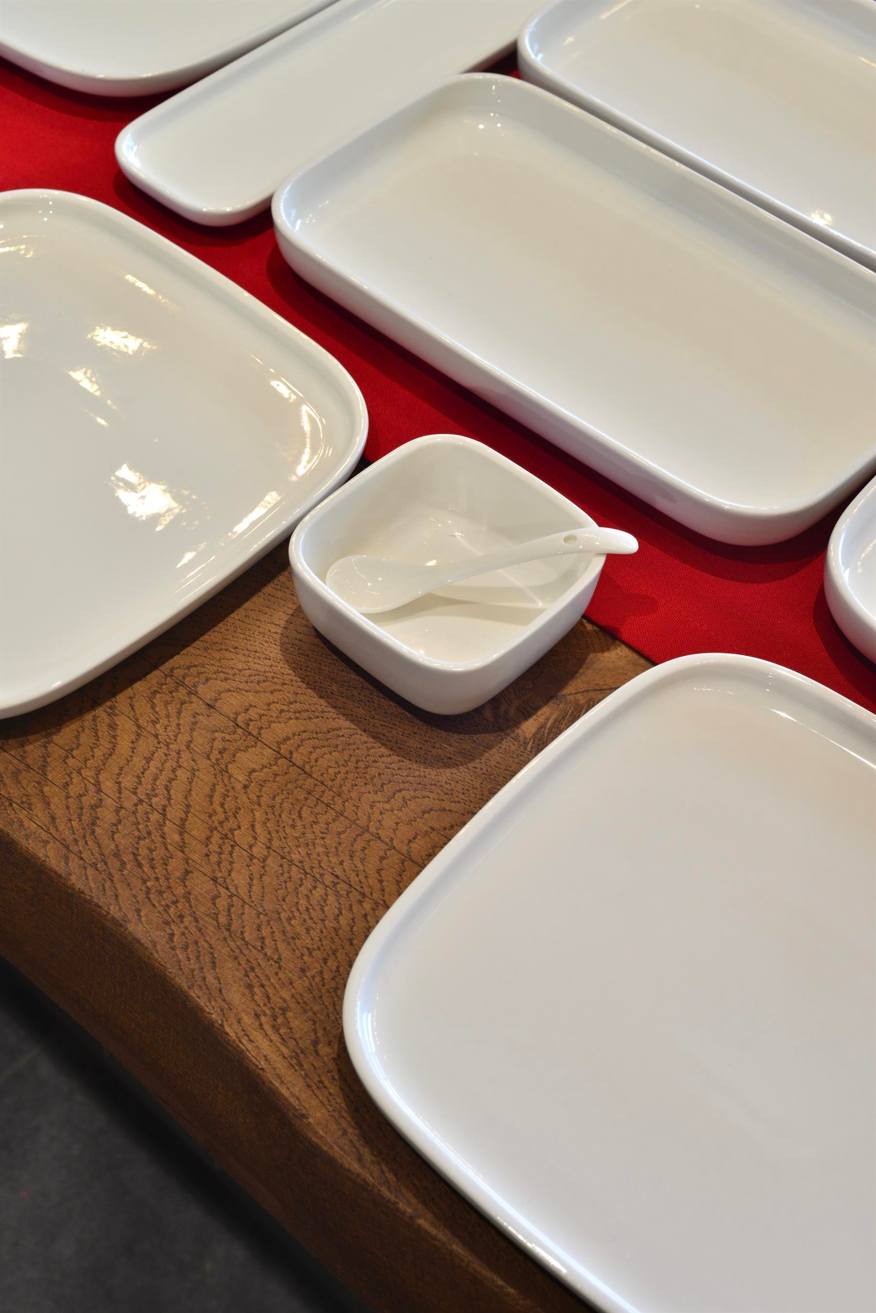 39 Parça 8 kişilik Porselen Kahvaltı Seti 