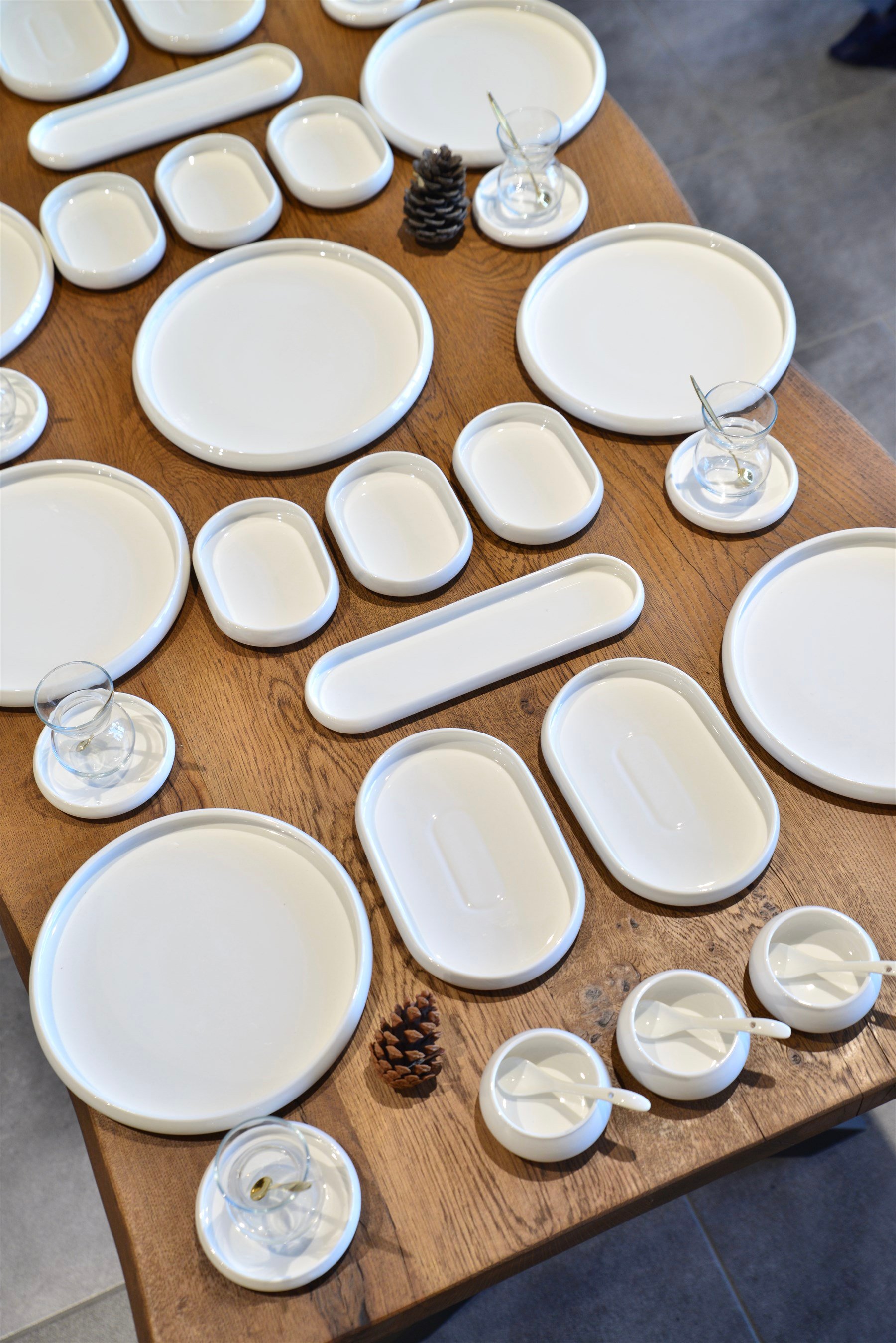 41 Parça 8 kişilik Porselen Kahvaltı Seti 