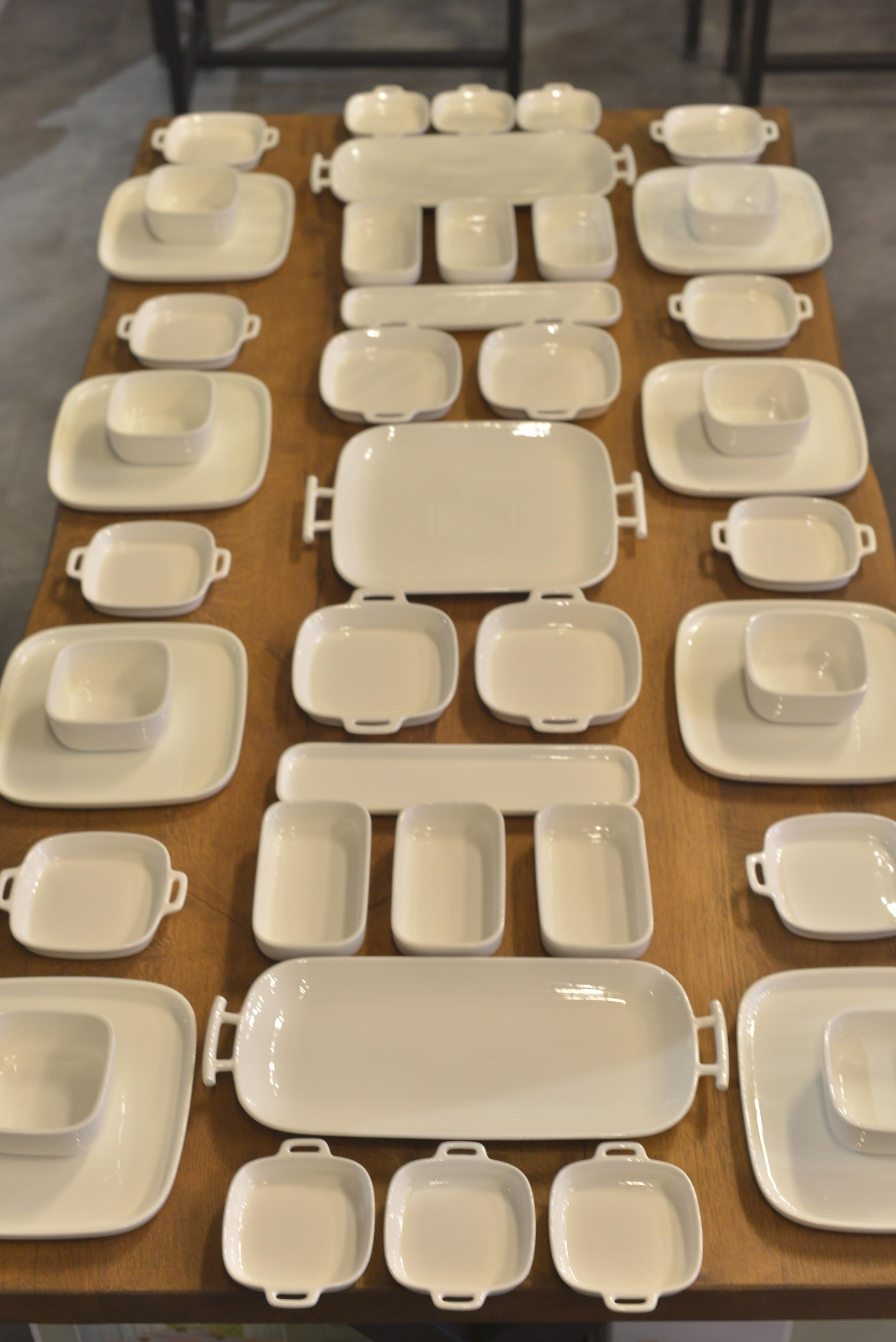 45 Parça 8 kişilik Pure Royal Porselen Kahvaltı Seti 