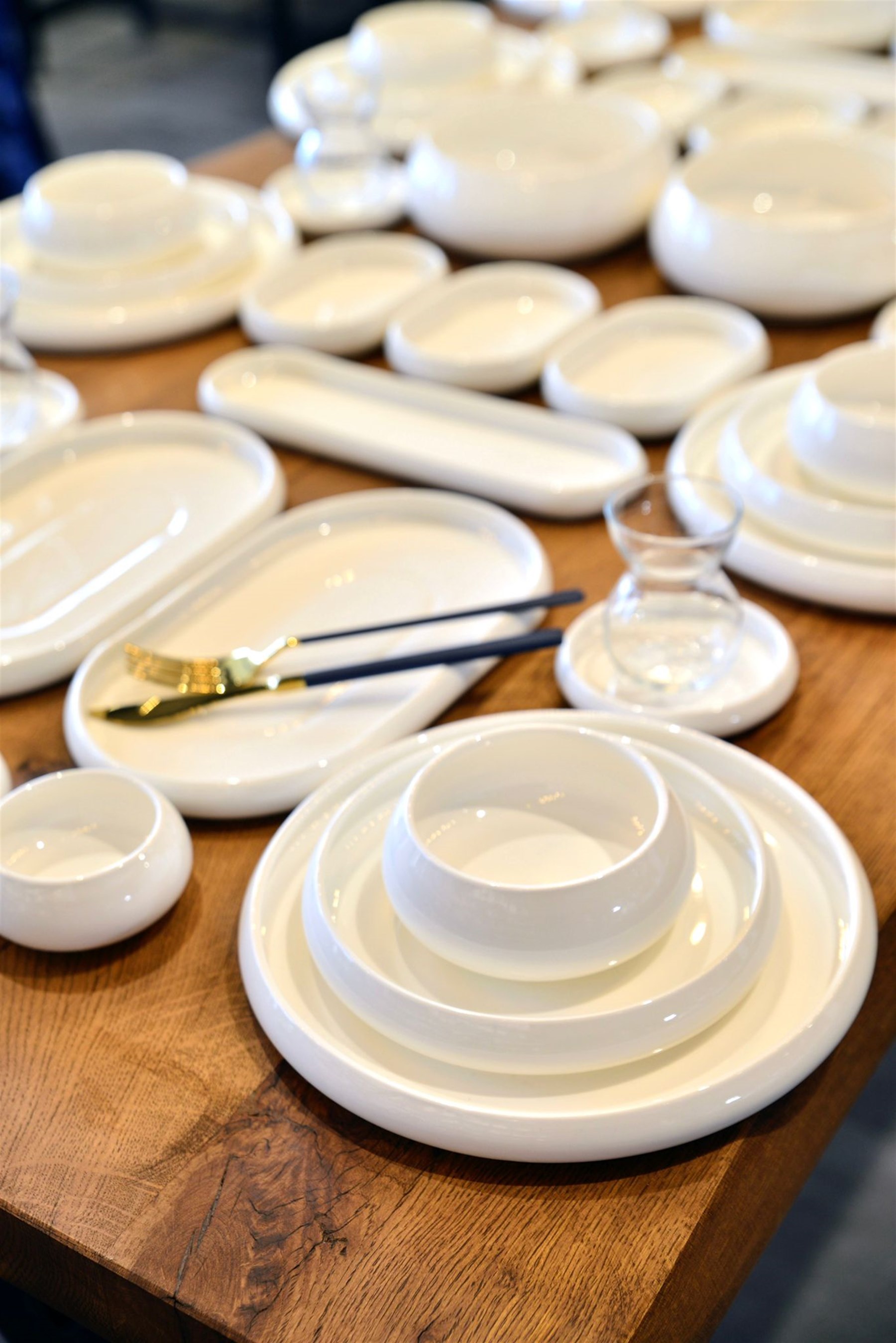 52 Parça 8 kişilik Porselen Yemek / Kahvaltı Seti 