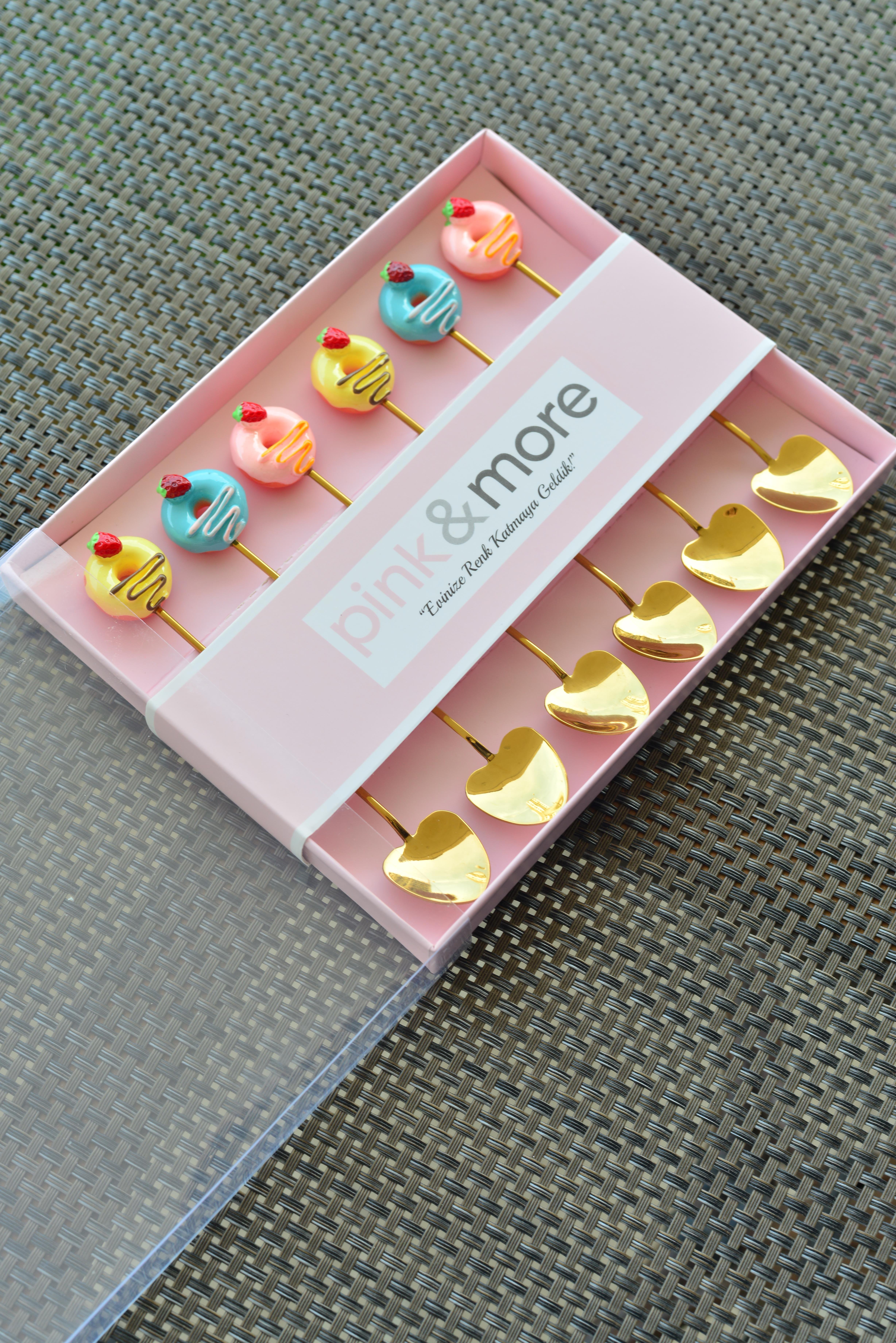 6 Lı Gold Kalpli Metal Çay / Nescafe Kaşığı / Çilek Donut