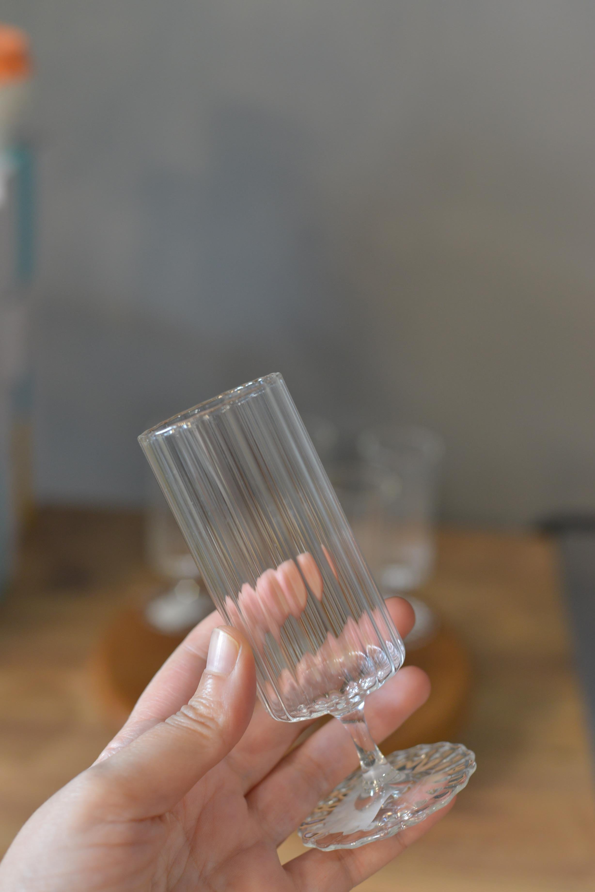 6 lı Kahve Yanı Ayaklı Cam  Bardak 150 ML