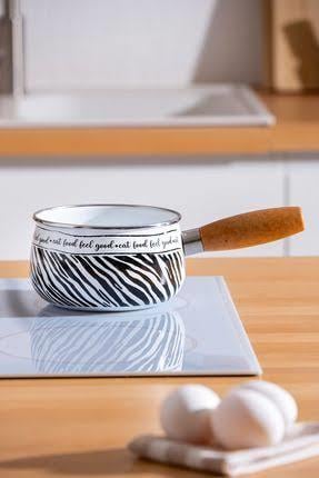 Ahşap Saplı Emaye Sütlük/Sosluk - 16 cm