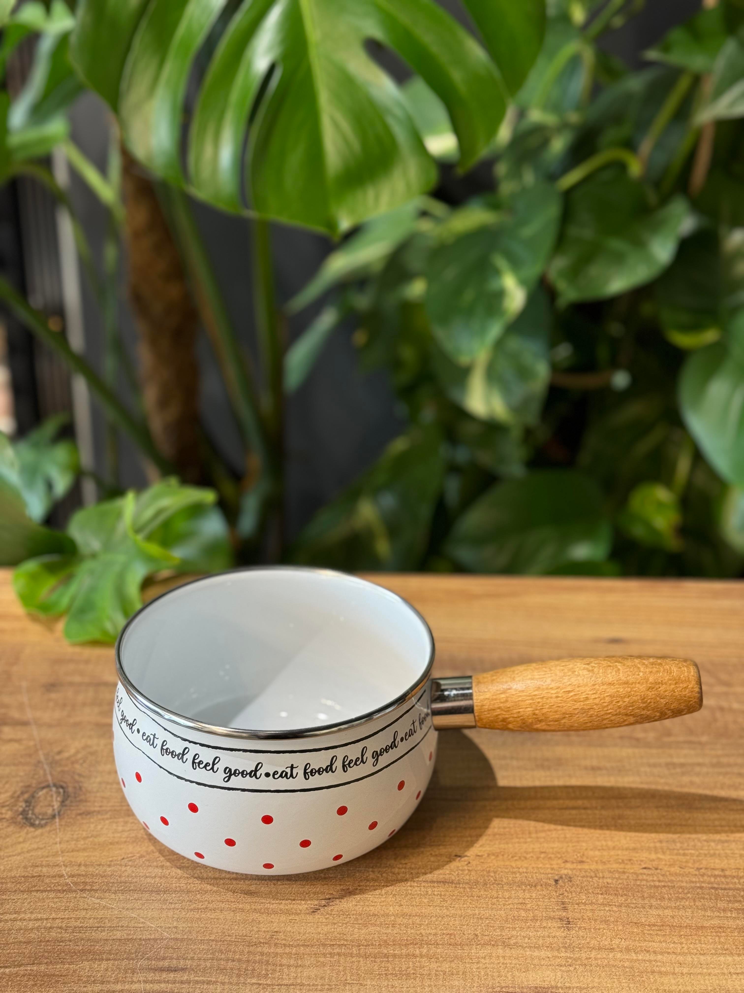 Ahşap Saplı Emaye Sütlük/Sosluk - 16 cm