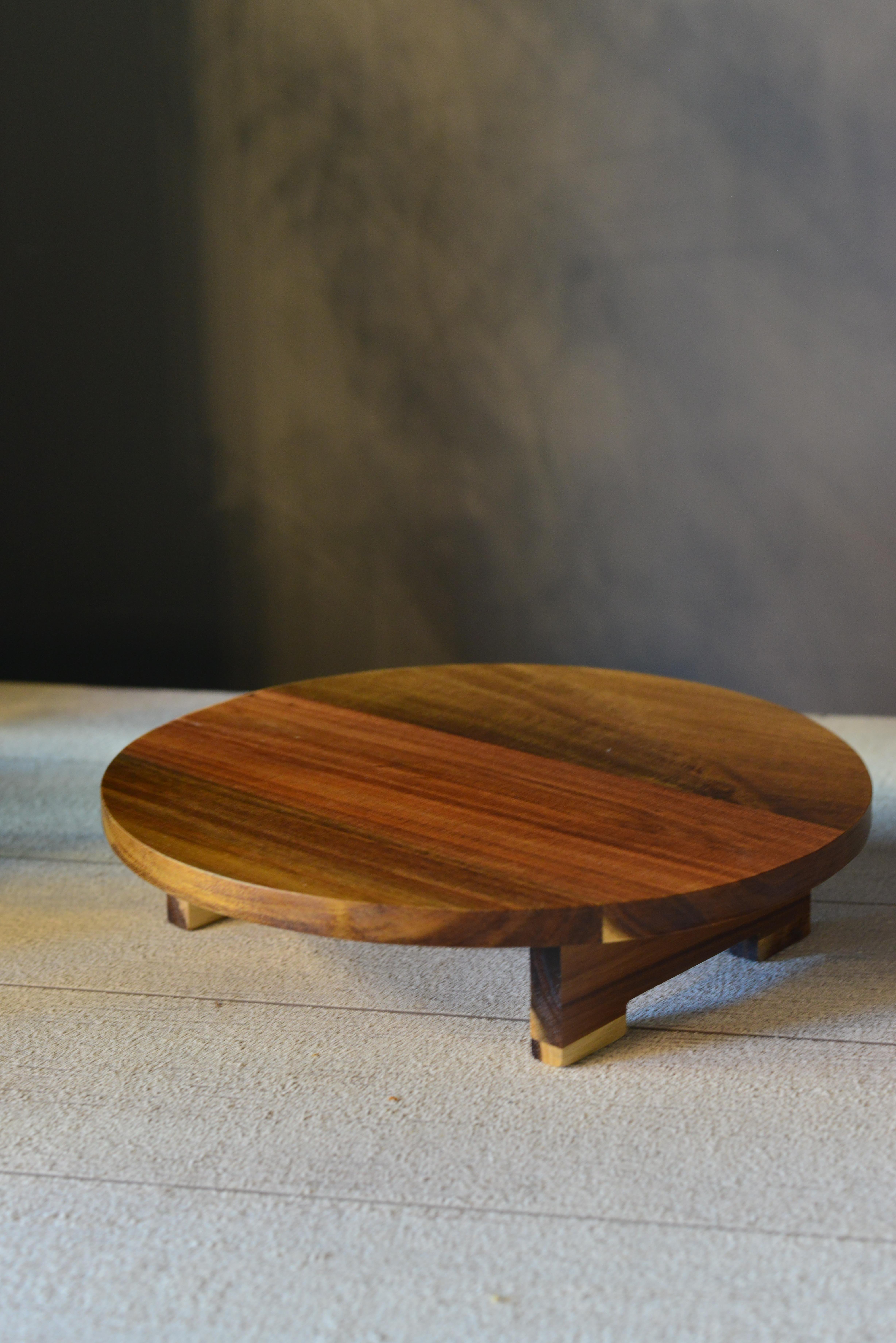 Akasya Ayaklı Yuvarlak Sunumluk Büyük Boy - 1 Adet