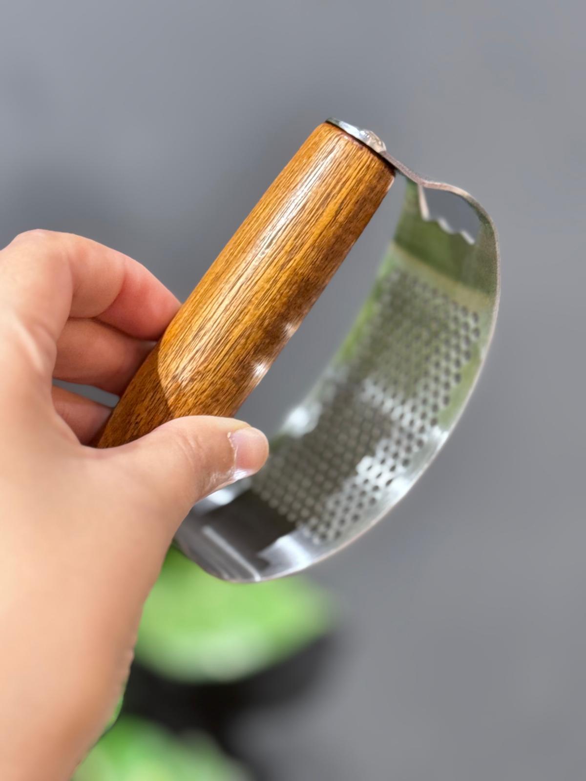 Akasya Saplı Sarımsak Ezici - 1 Adet