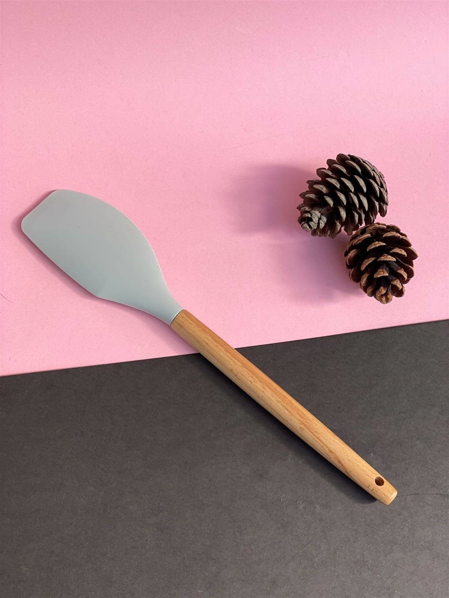 Bambu Saplı Gri Renk Silikon Spatula