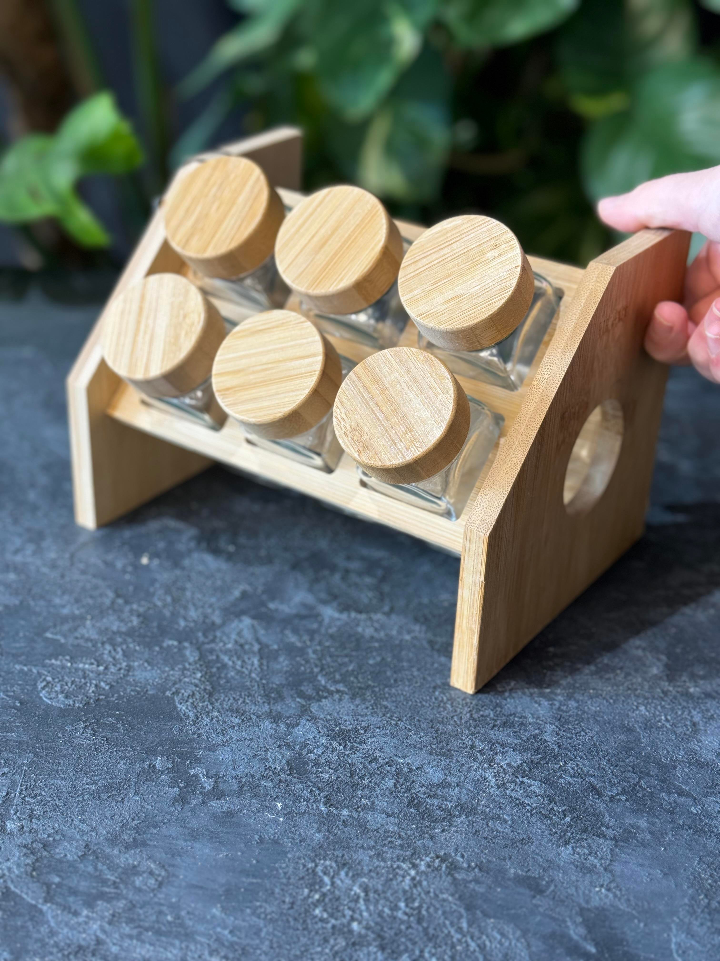 Bambu Stantlı 6 Lı Cam Baharatlık Seti