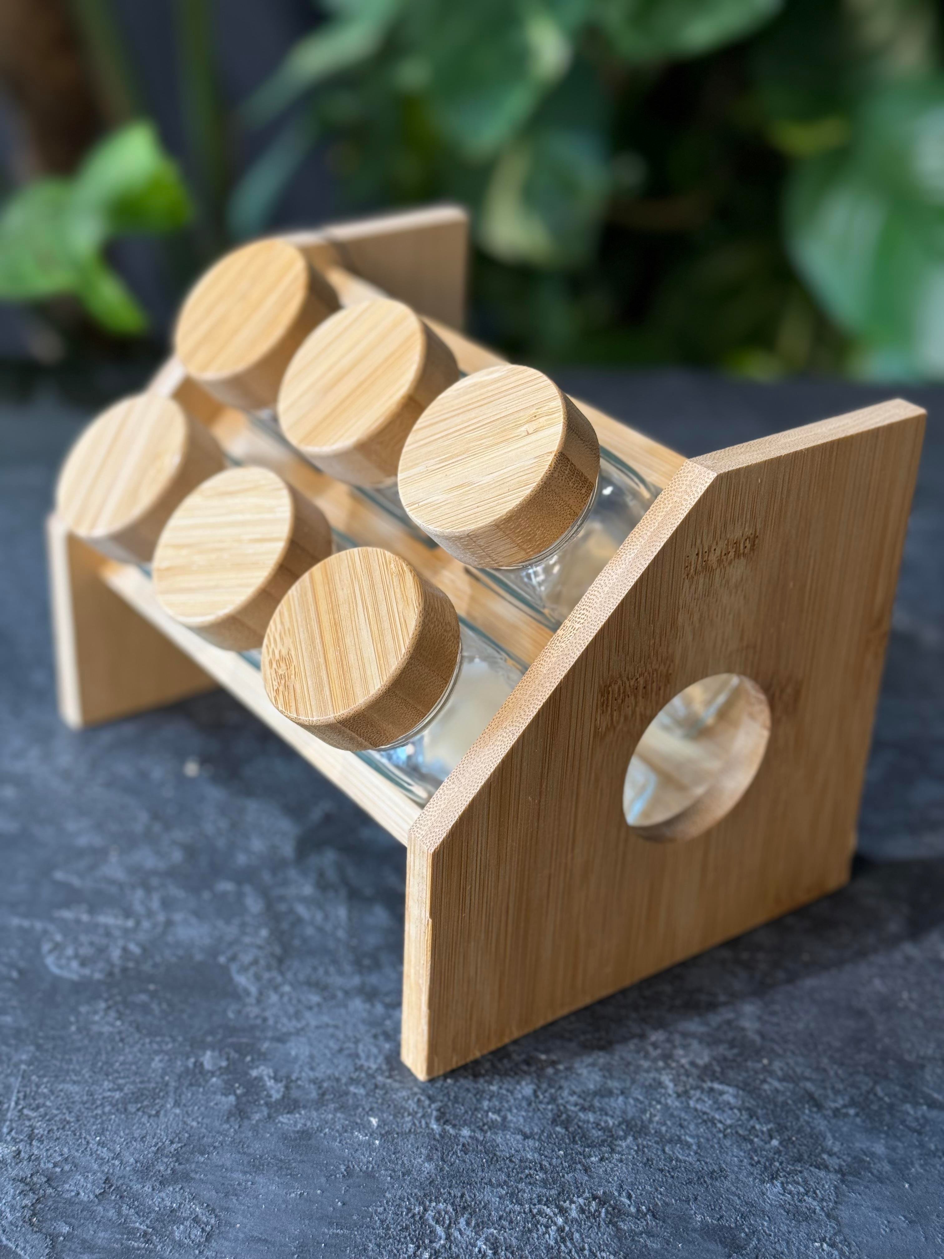 Bambu Stantlı 6 Lı Cam Baharatlık Seti