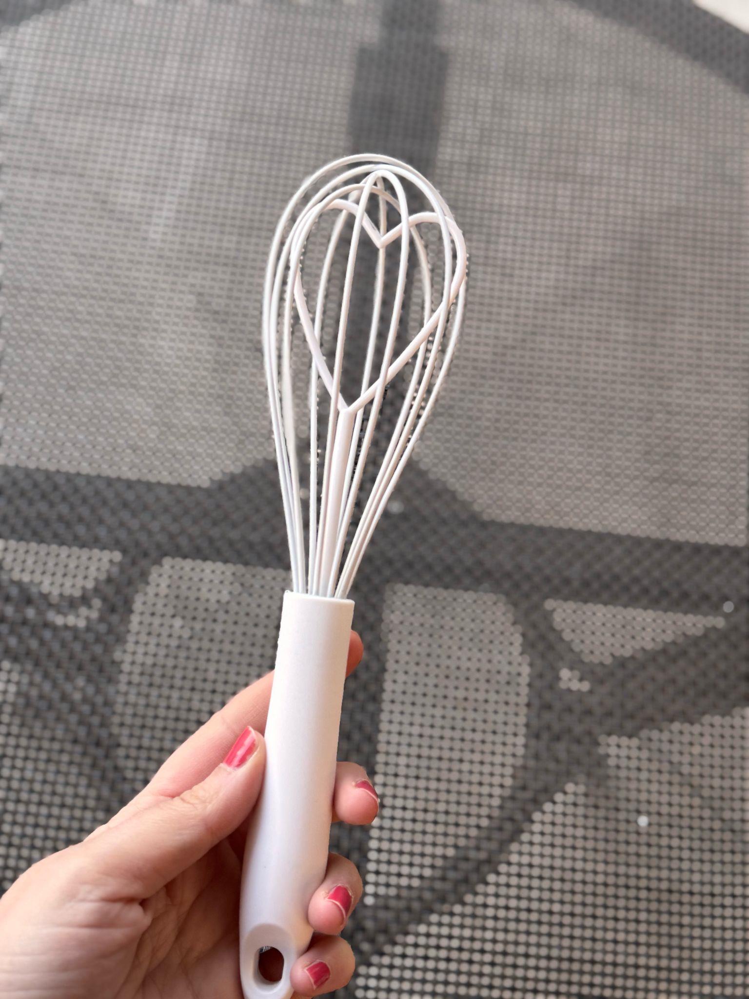 Beyaz Kalpli Silikon Çırpıcı - 26 cm / 1 Adet