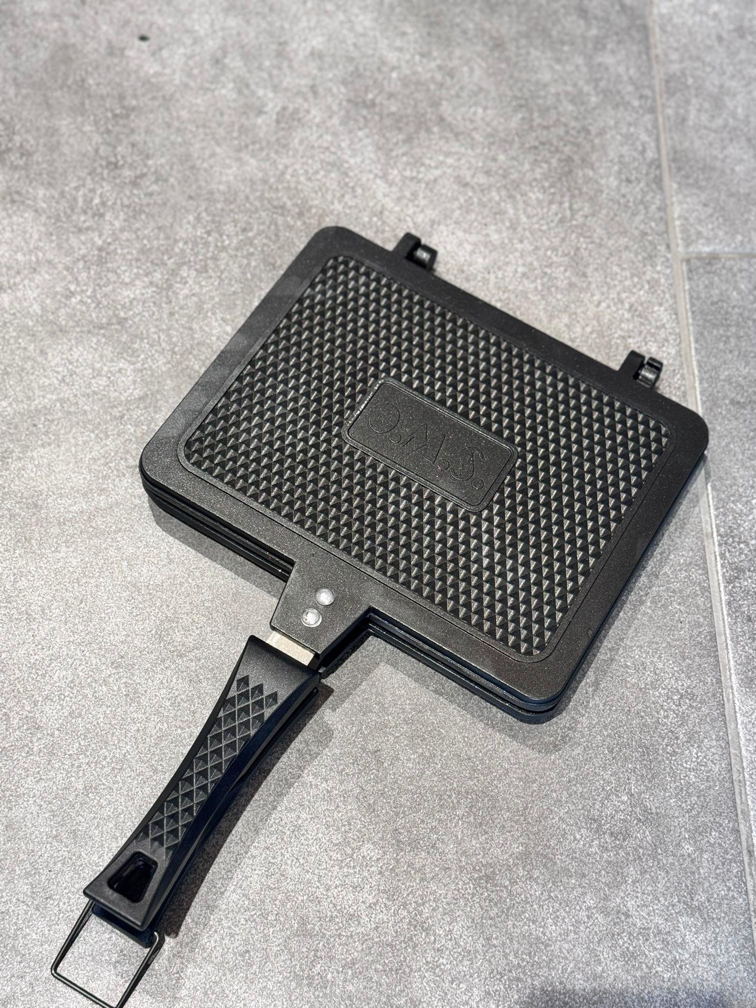 Granit Döküm Ocak Üstü Tost Tavası / Siyah 