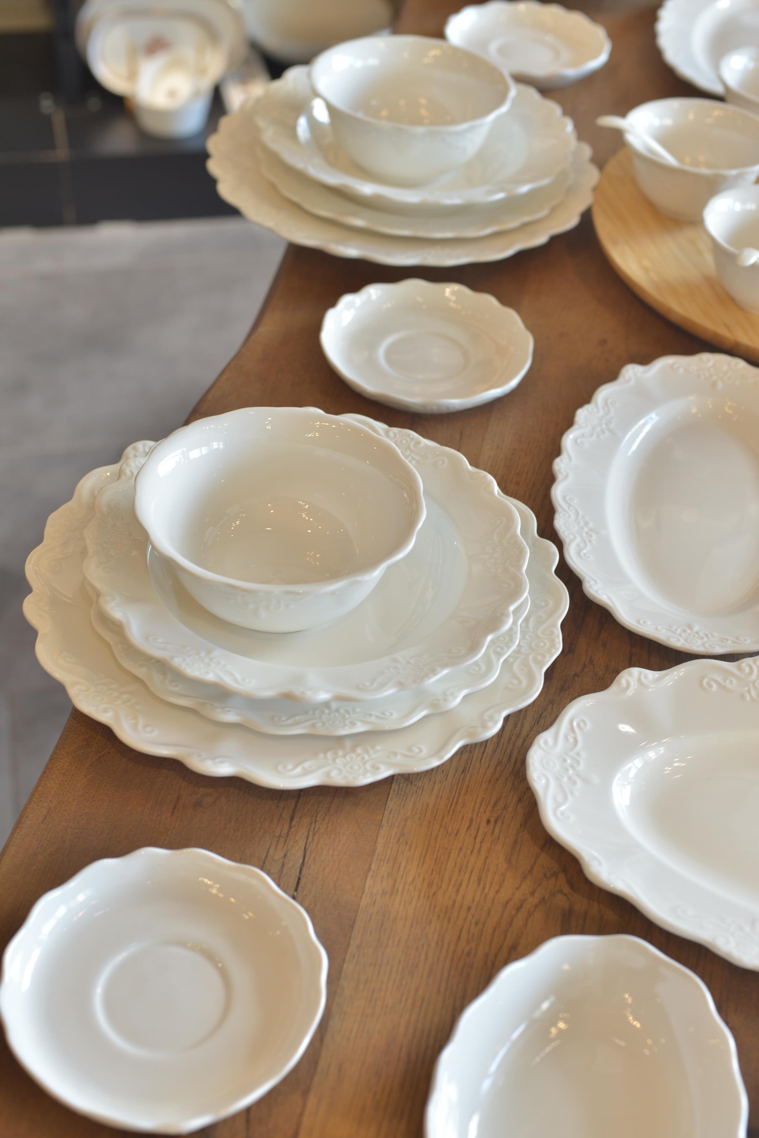 King 6 Kişilik 55 Parça Porselen Yemek Takımı