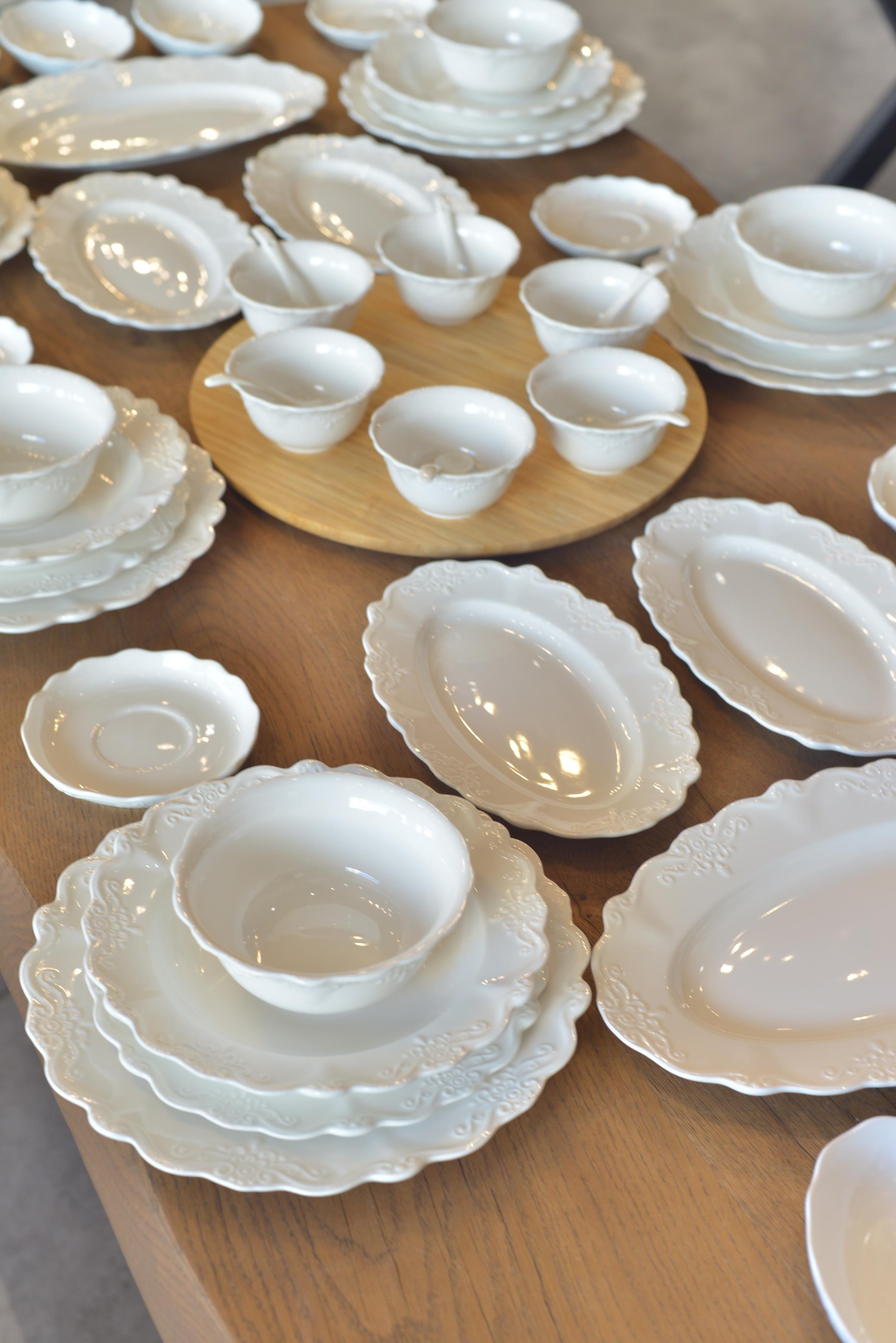 King 6 Kişilik 55 Parça Porselen Yemek Takımı