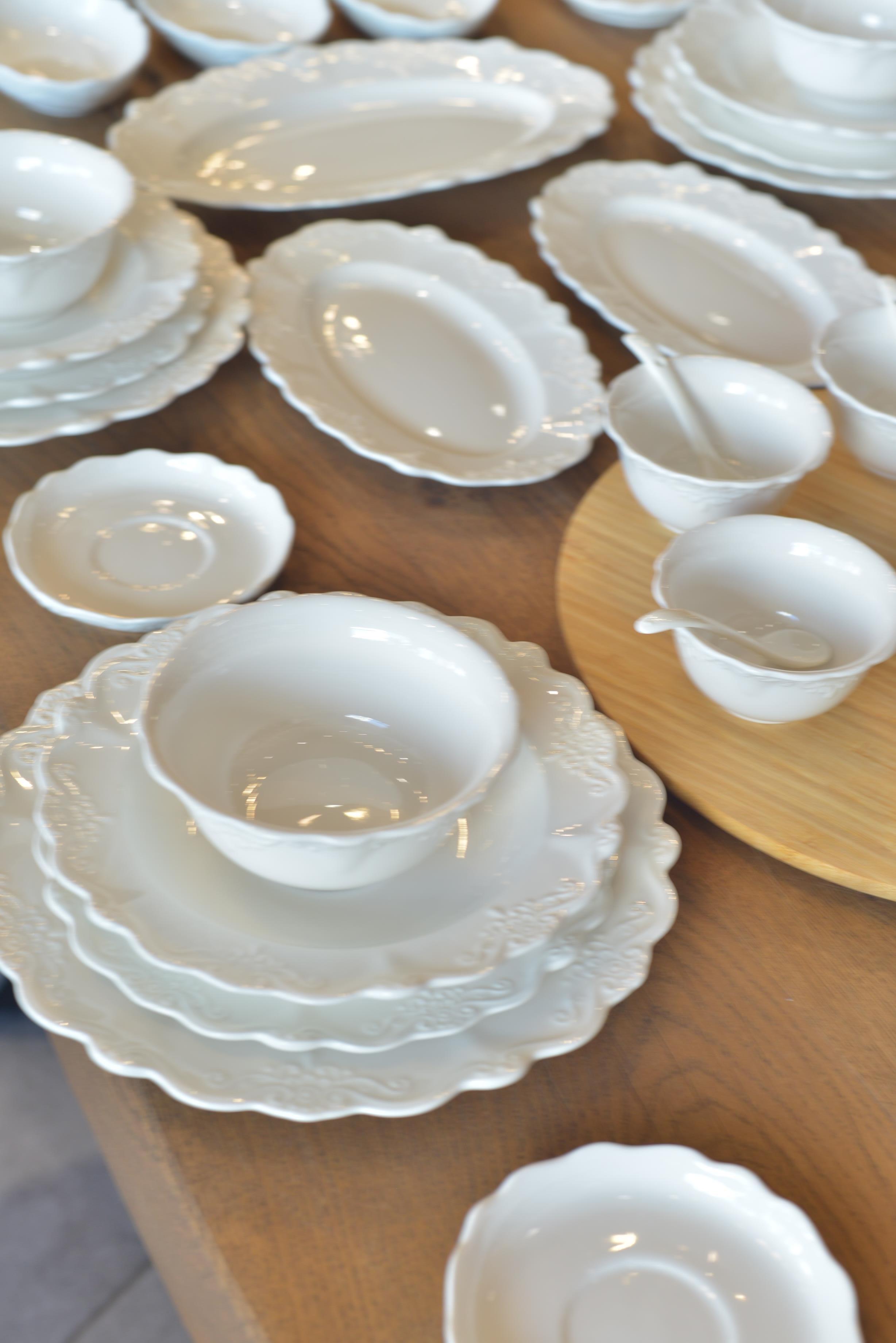 King 6 Kişilik 55 Parça Porselen Yemek Takımı