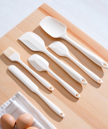 Krem Silikon 6 Parça Mutfak Gereçleri Seti