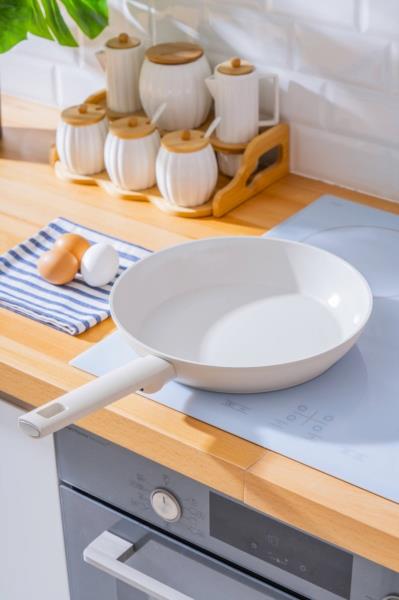 Masterkoch Saplı Tava - 28 cm