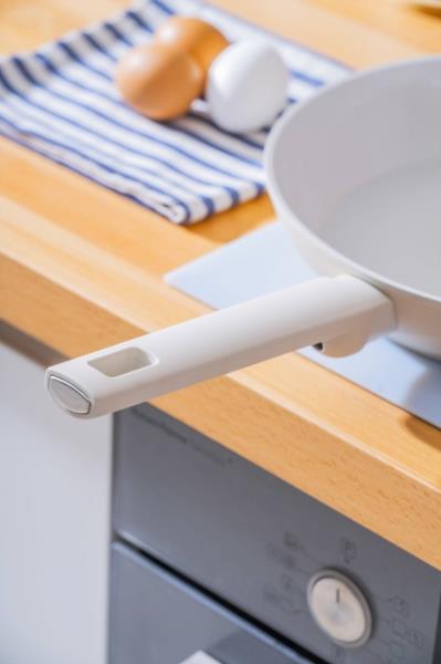 Masterkoch Saplı Tava - 28 cm