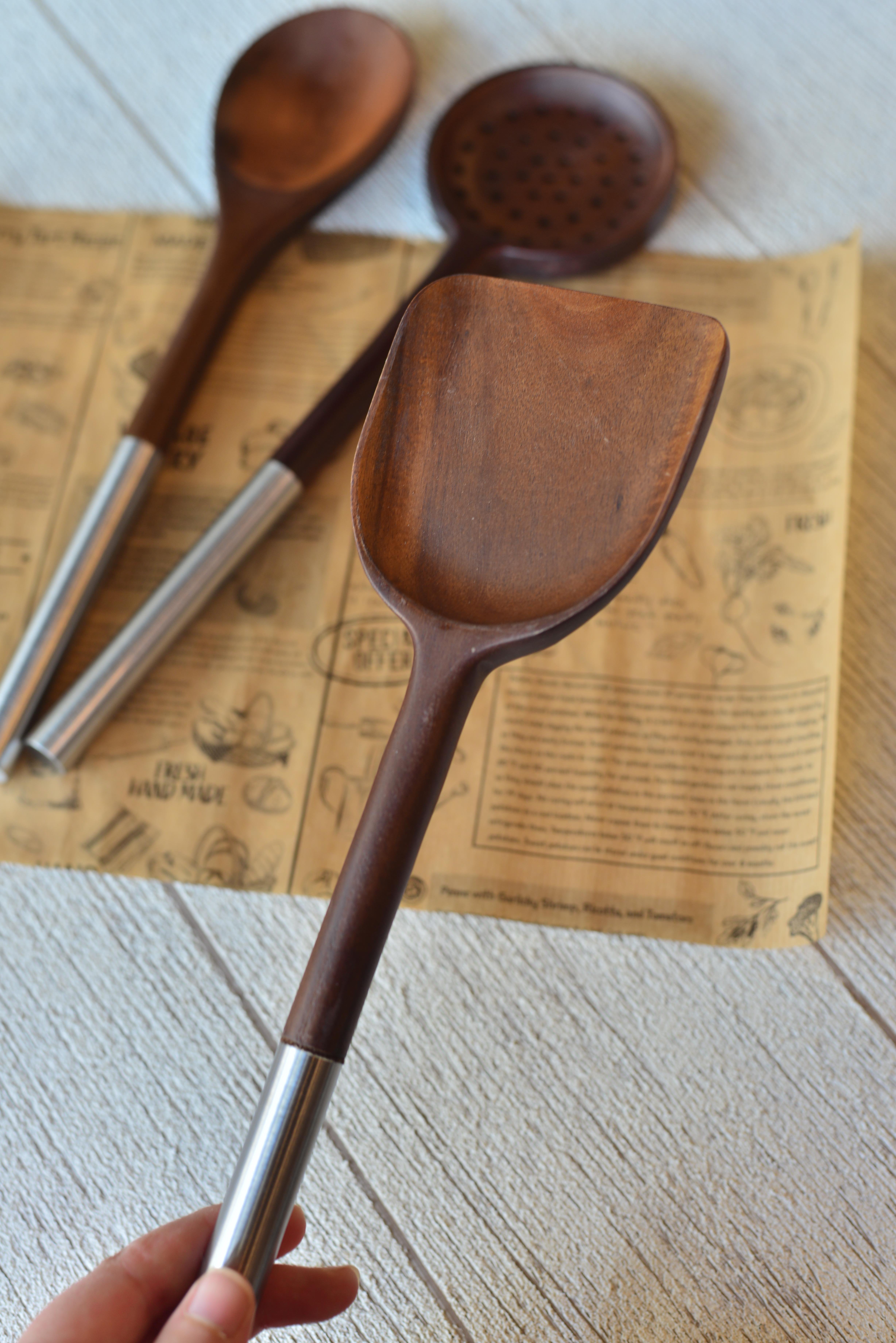 Metal Saplı Akasya Kaşık - Kevgir - Spatula 3 lü Set