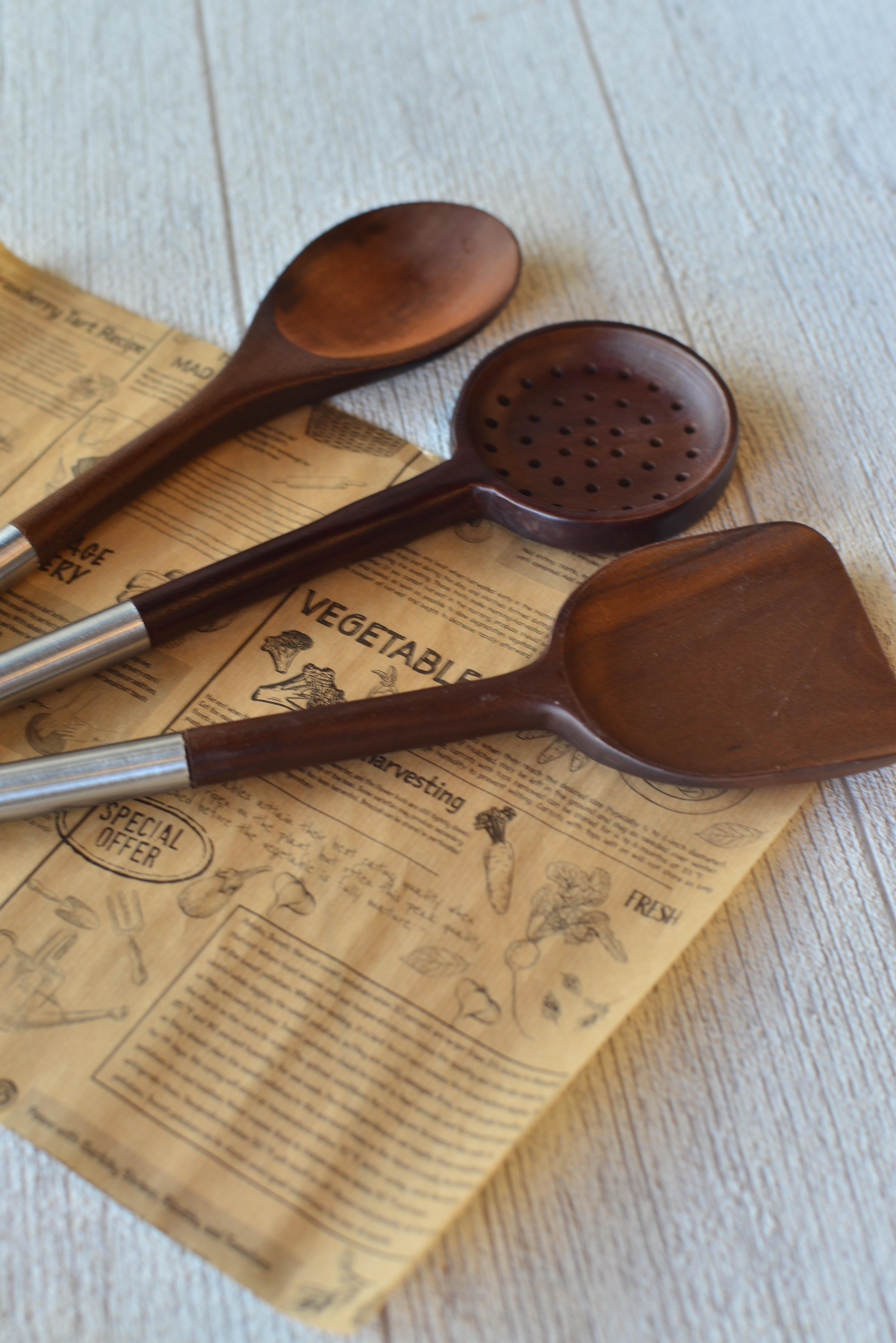 Metal Saplı Akasya Kaşık - Kevgir - Spatula 3 lü Set