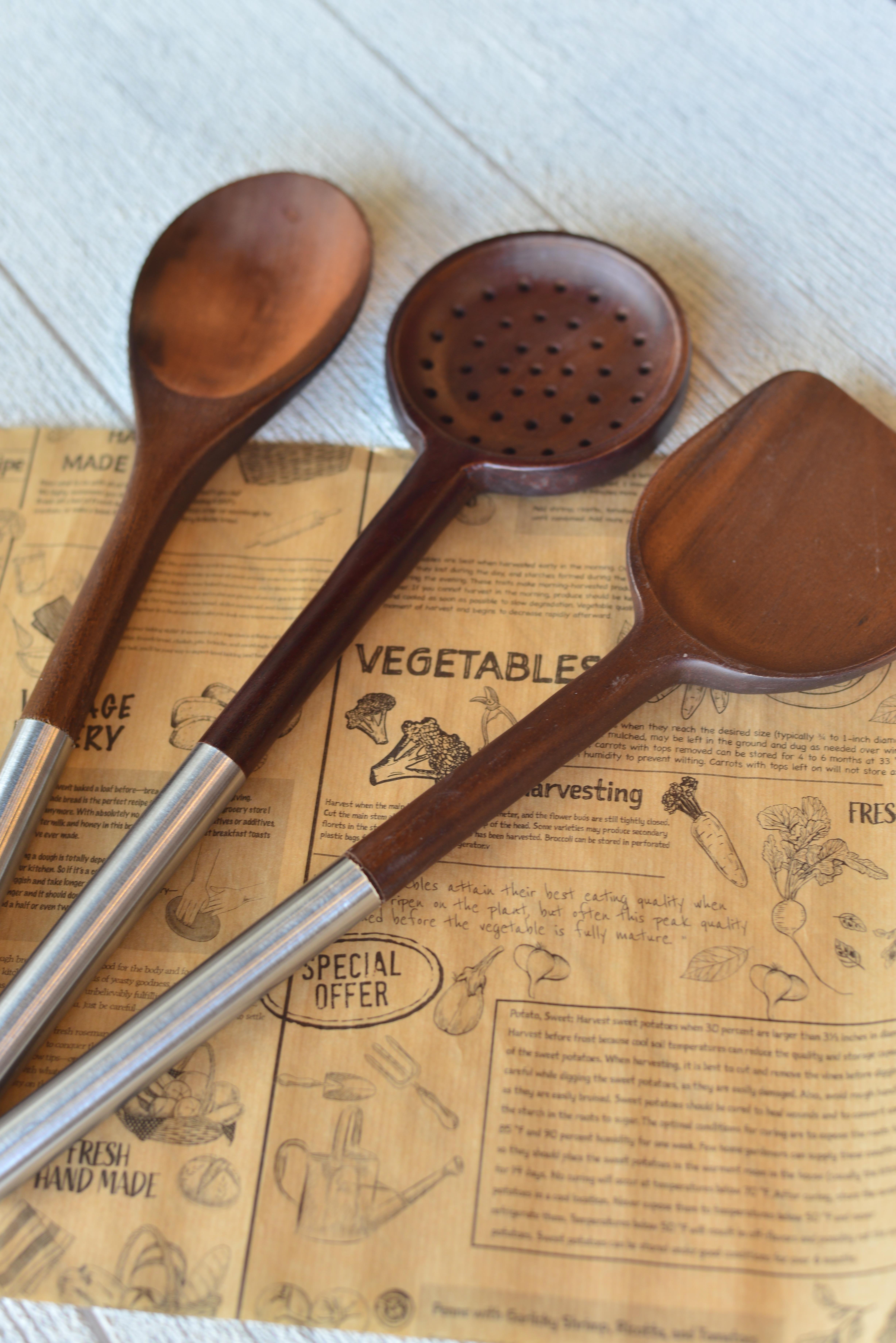 Metal Saplı Akasya Kaşık - Kevgir - Spatula 3 lü Set