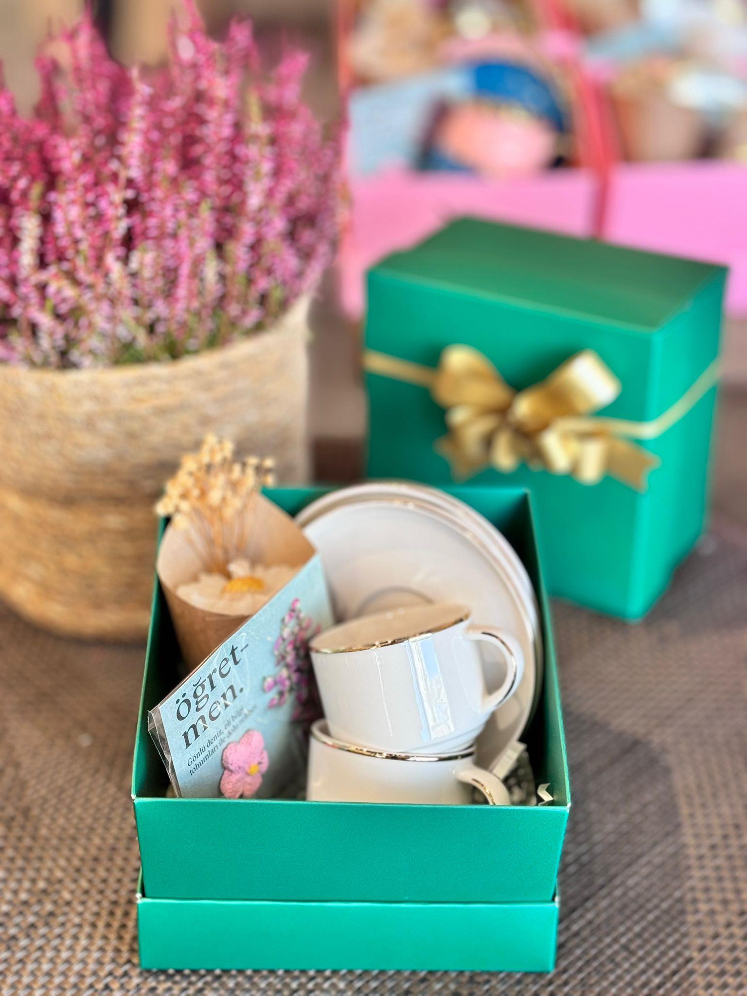 Öğretmenler Günü Özel 2 Kişilik Porselen Kahve Fincanı Takımı - 80 ml