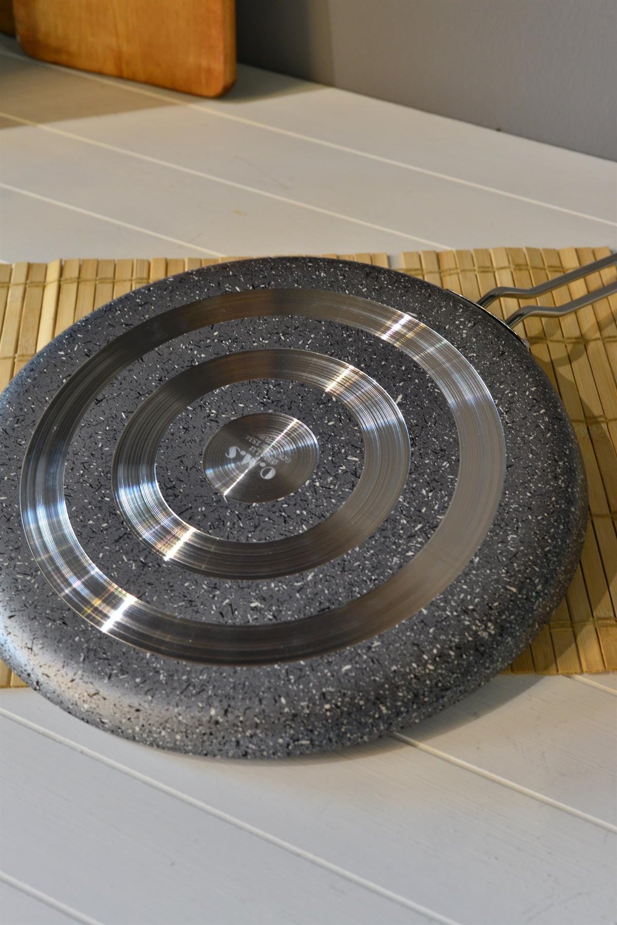 Oms 30 Cm Granit Krep Tava