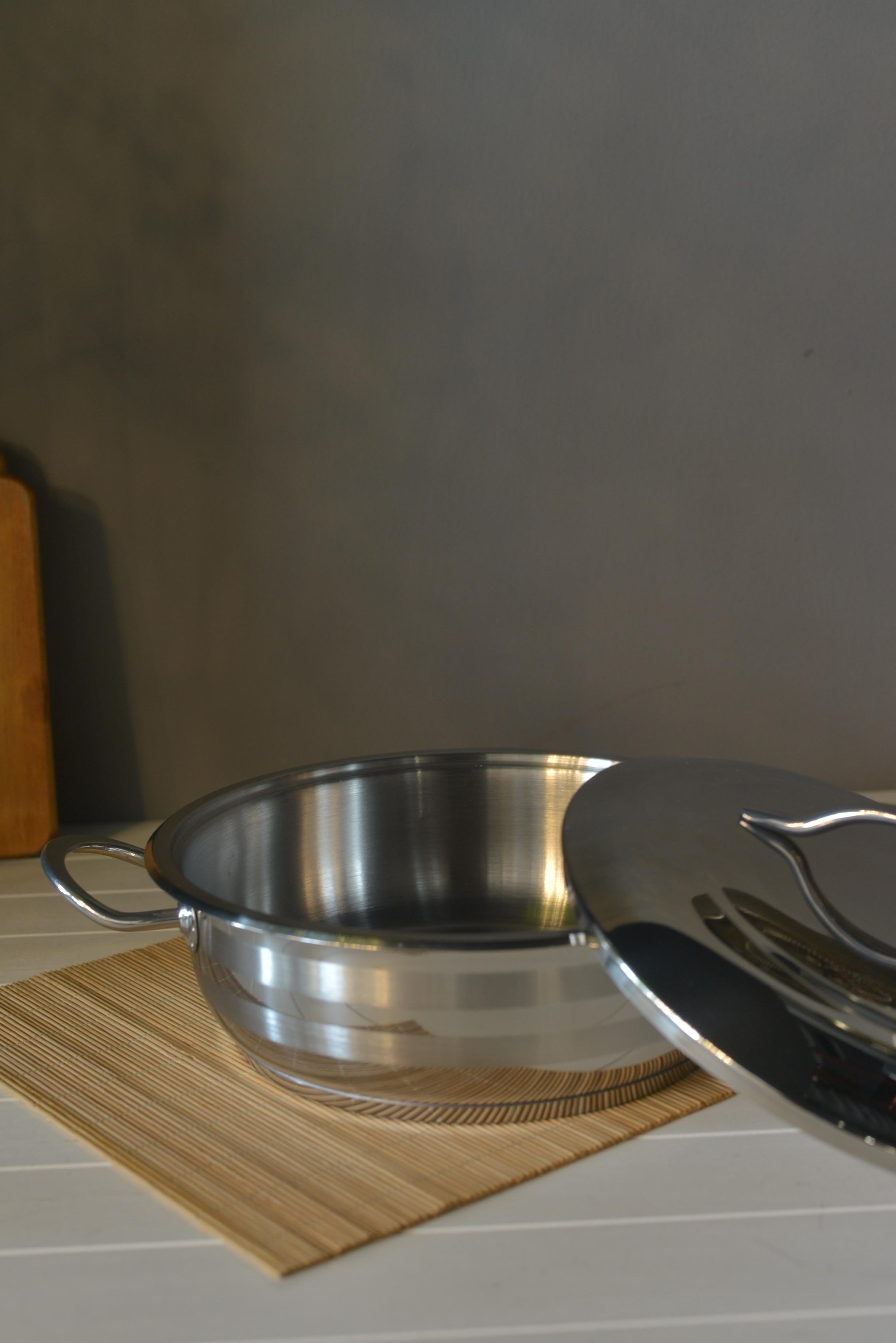 OMS Basık Çelik Tencere - 24 cm