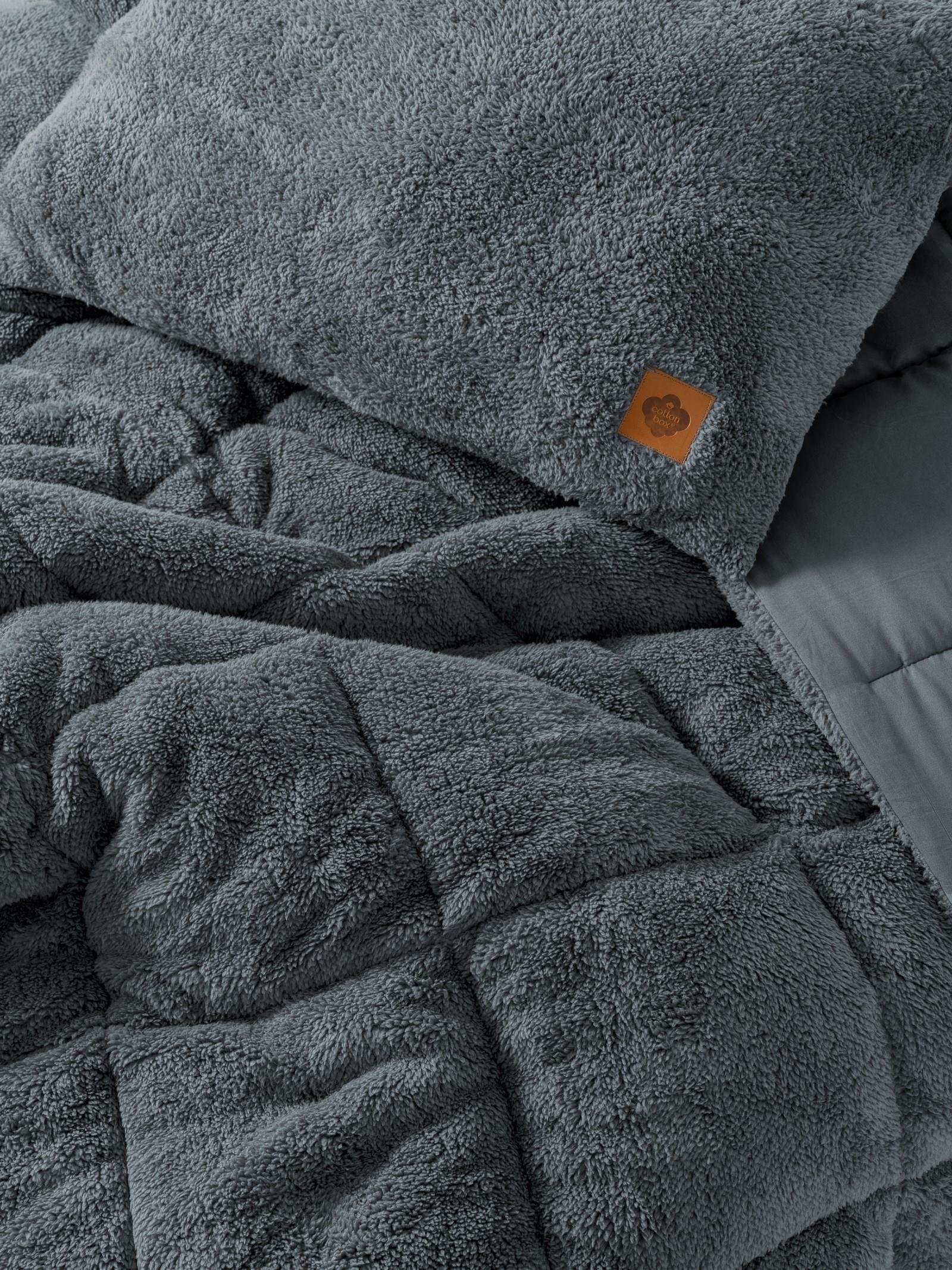 Tek Kişilik Peluş Yorgan Seti Gri