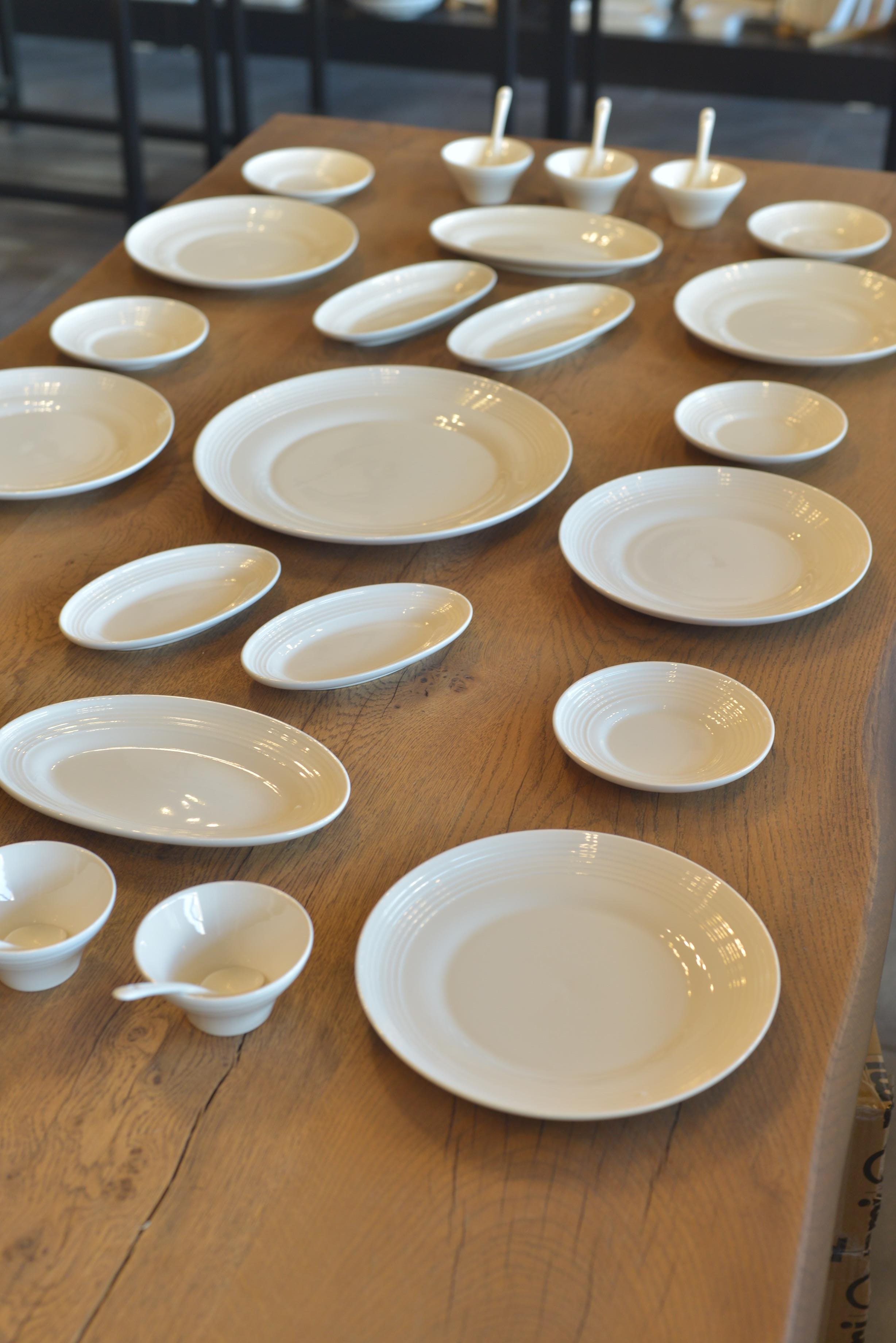 Titania 6 Kişilik 31 Parça Beyaz Porselen Kahvaltı Takımı Takımı