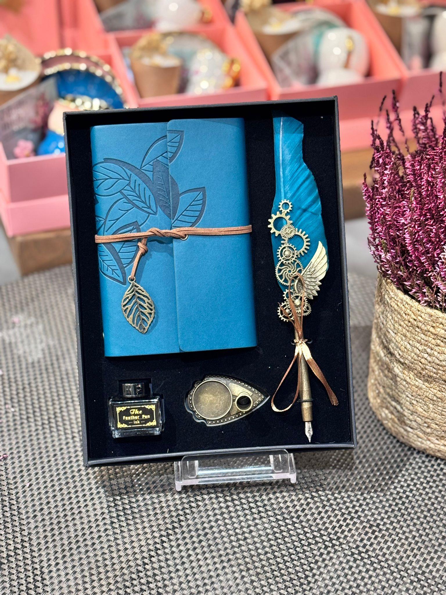 Tüylü Kalem - Defter Seti