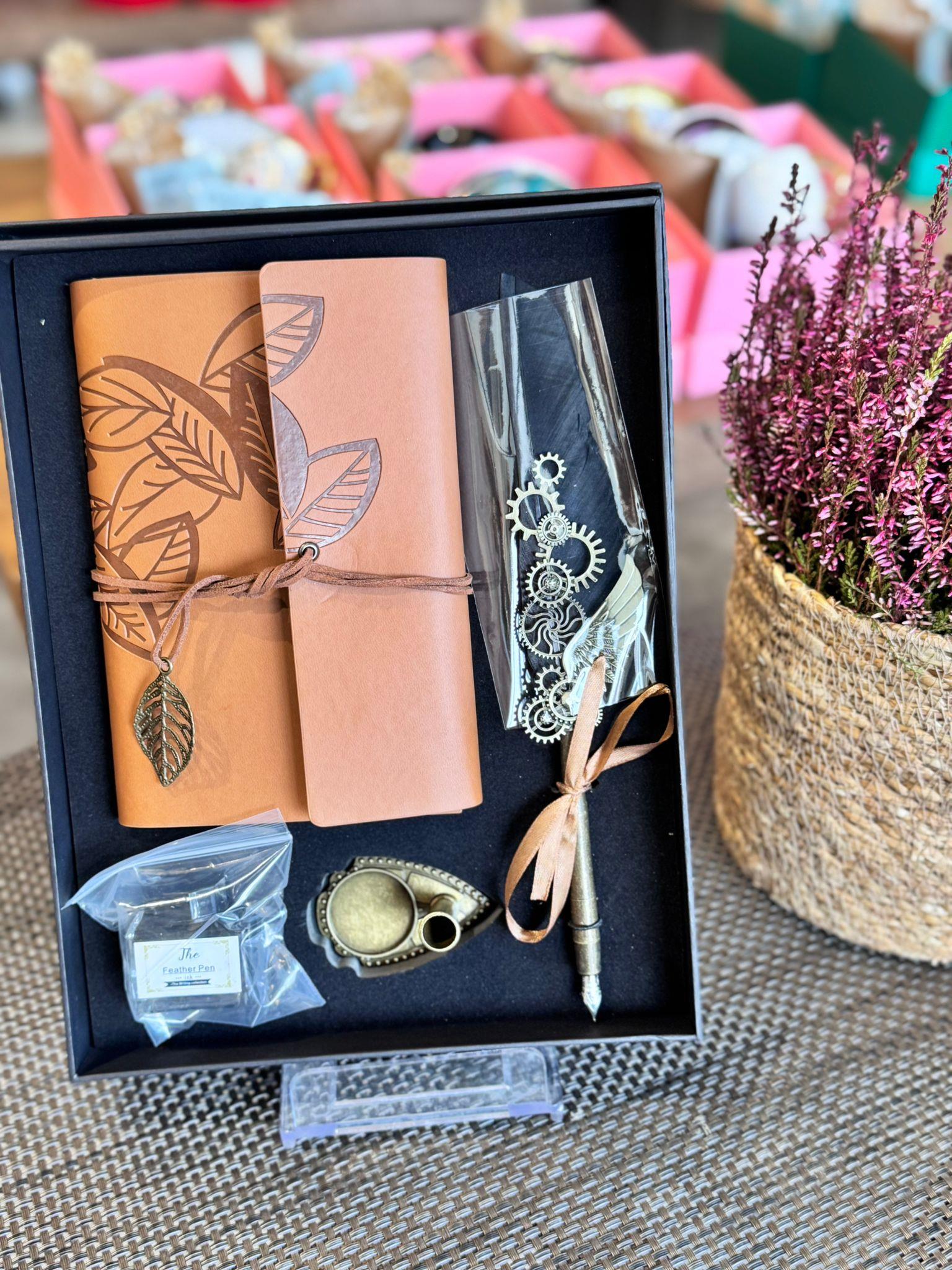 Tüylü Kalem - Defter Seti