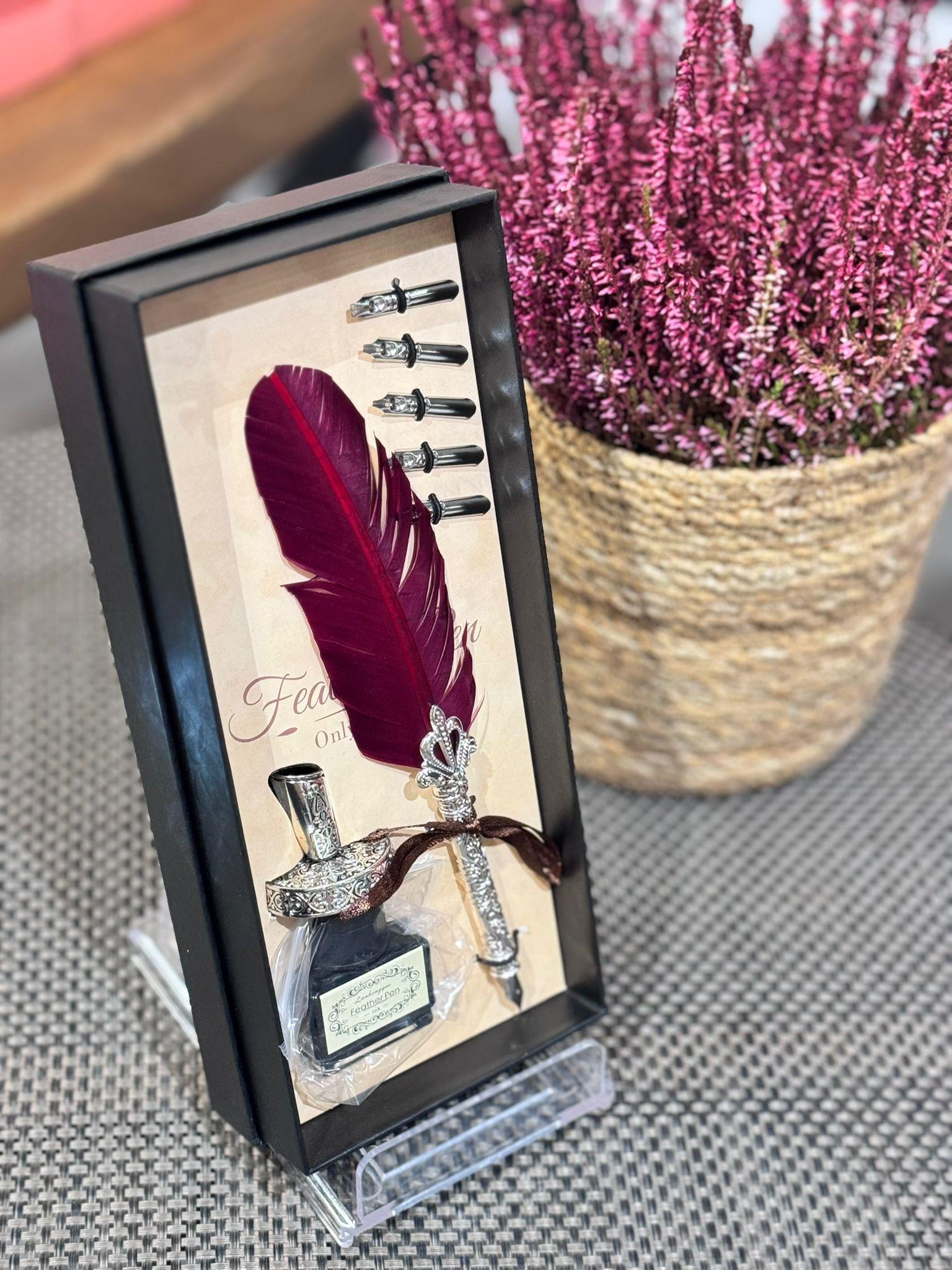 Tüylü Mürekkepli Kalem Seti