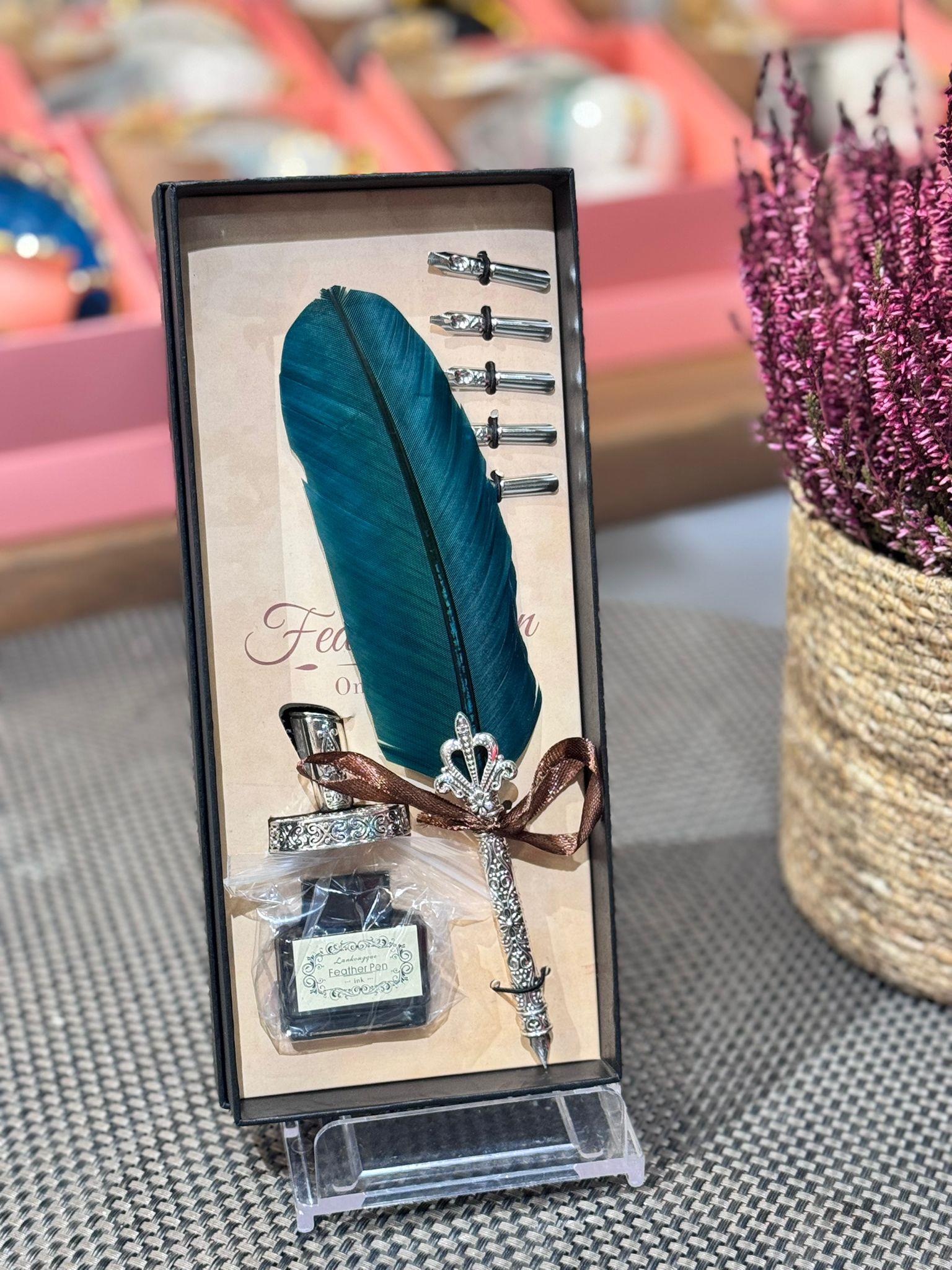 Tüylü Mürekkepli Kalem Seti