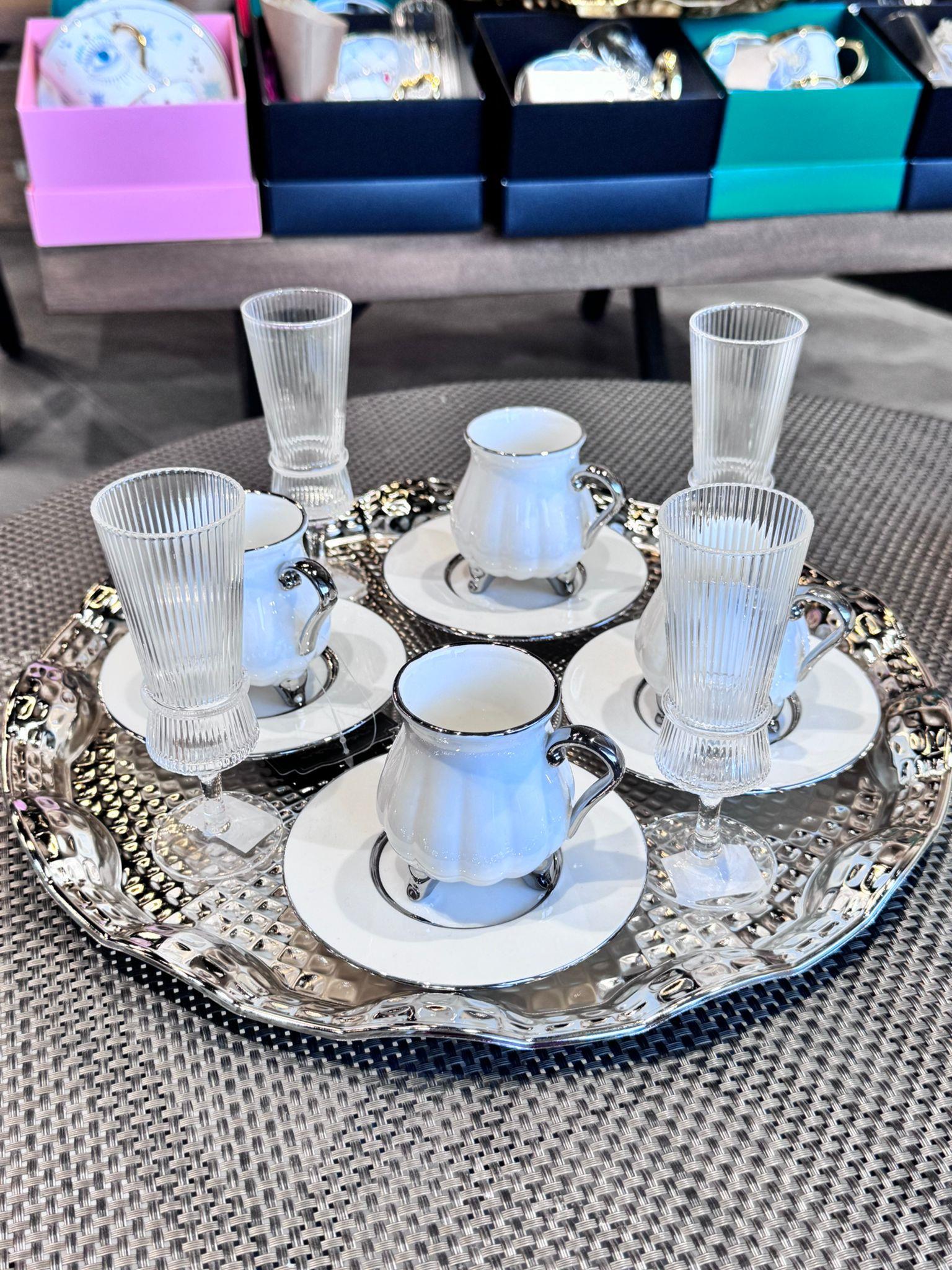 Yuvarlak Metal Sunum Tepsisi - Gümüş