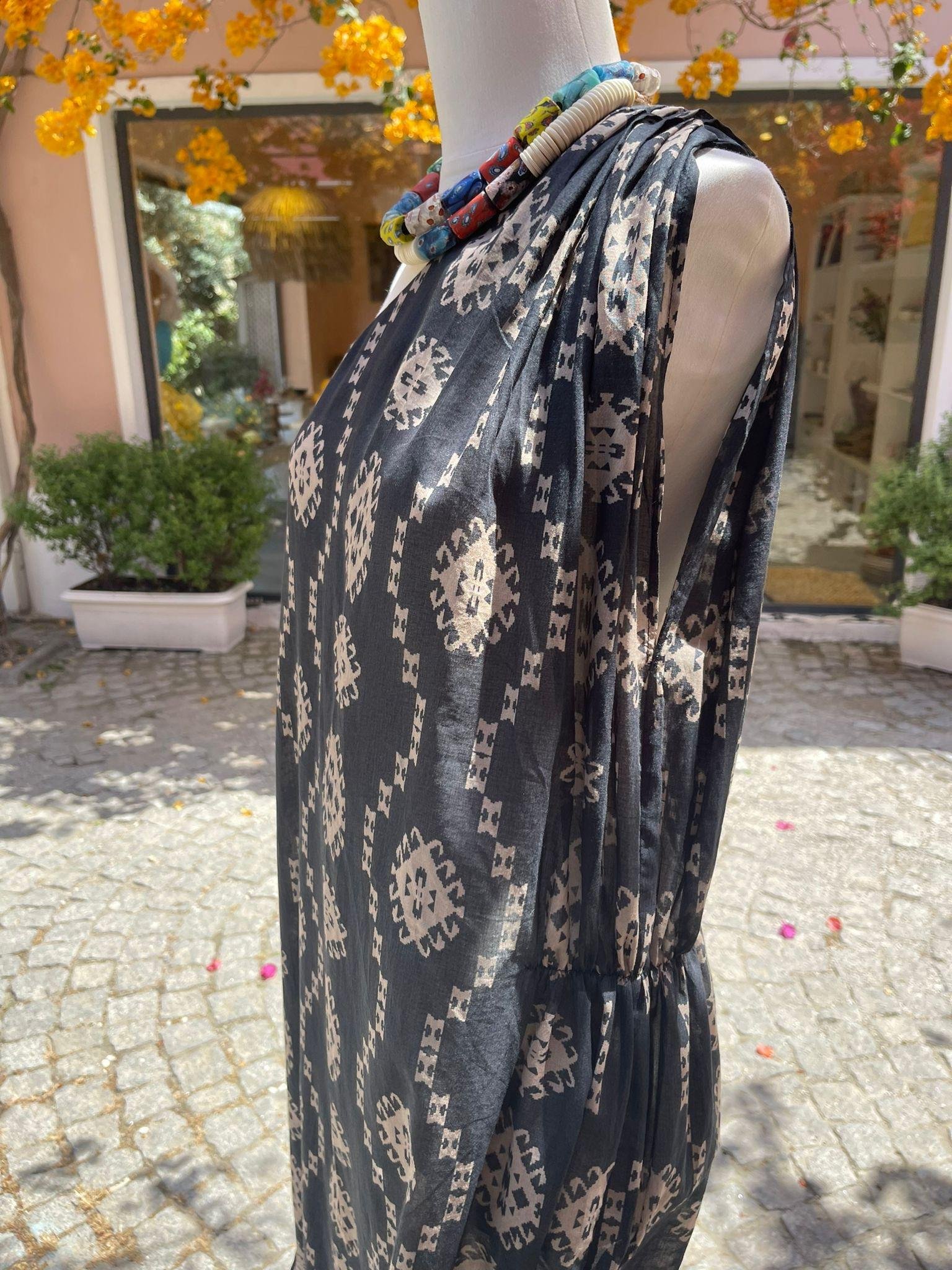 Erw's One Shoulder Dress