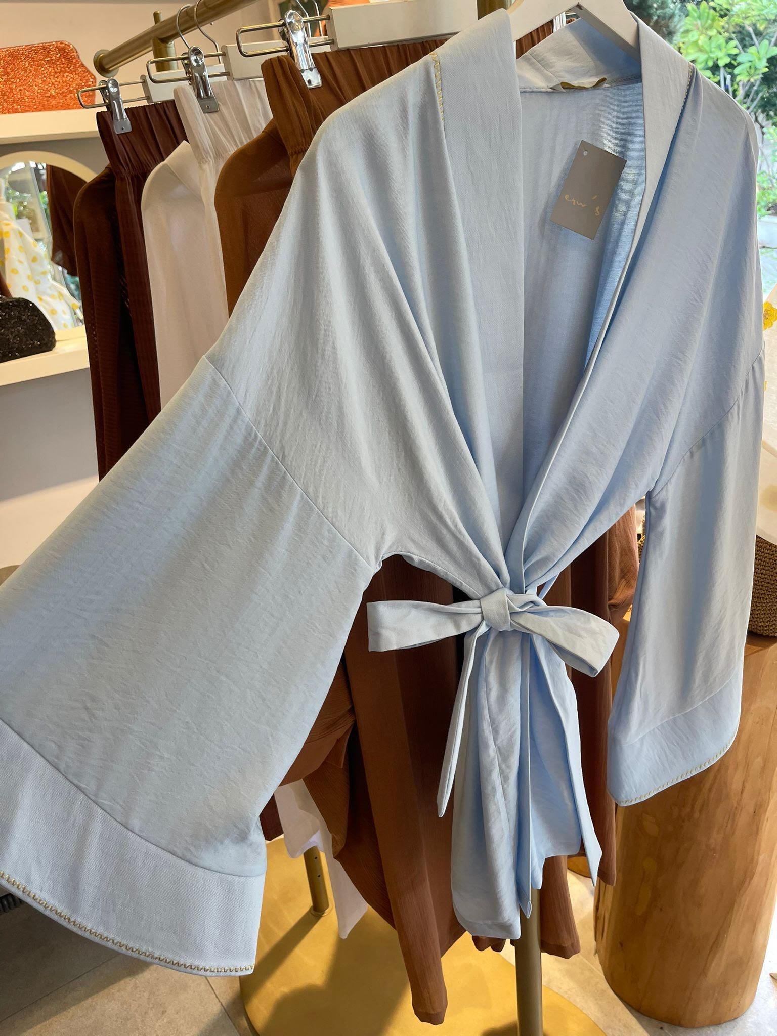 Erw's Subtle Glitter Kimono