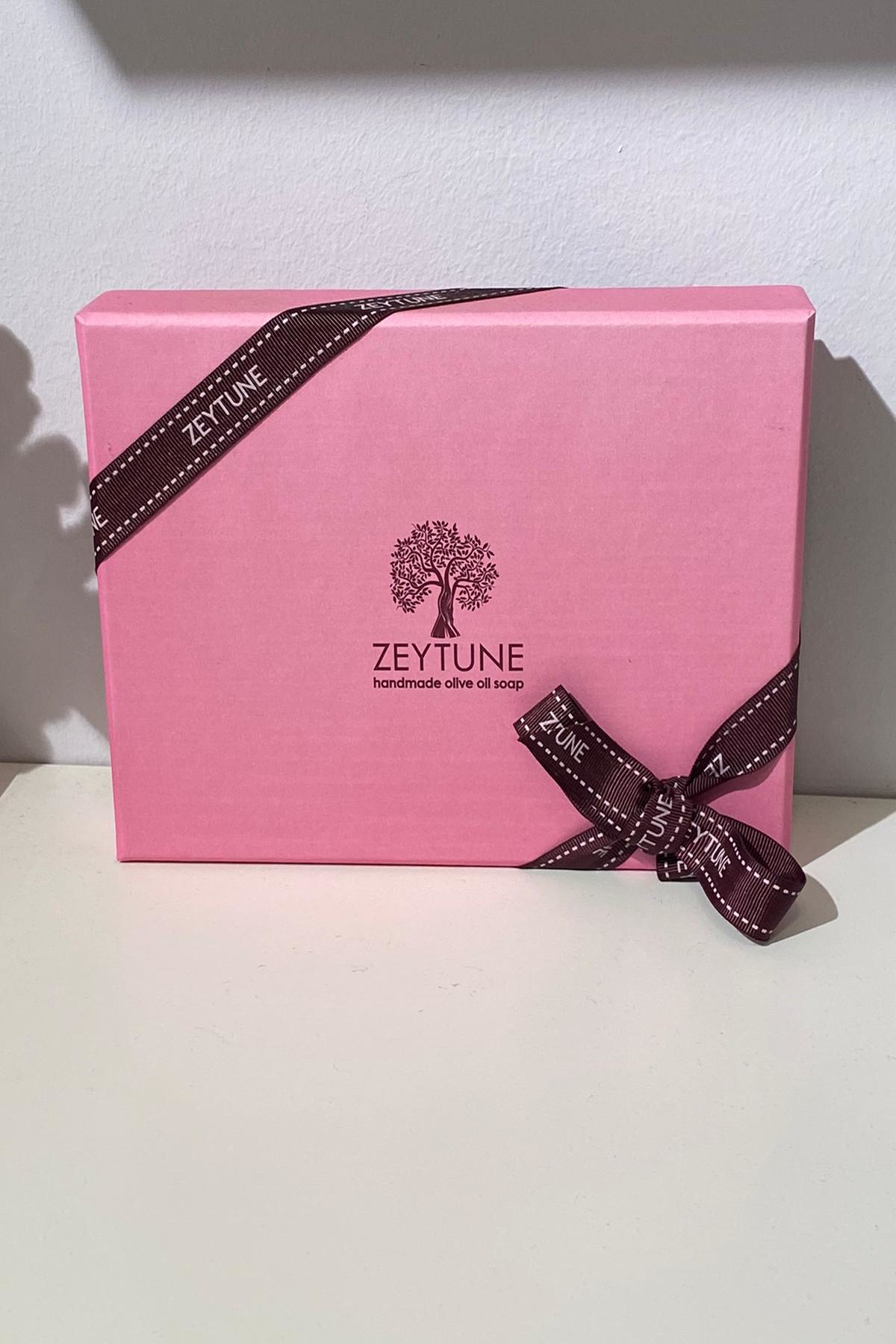 ZEYTUNE 4'LÜ SABUN HEDİYE SETİ
