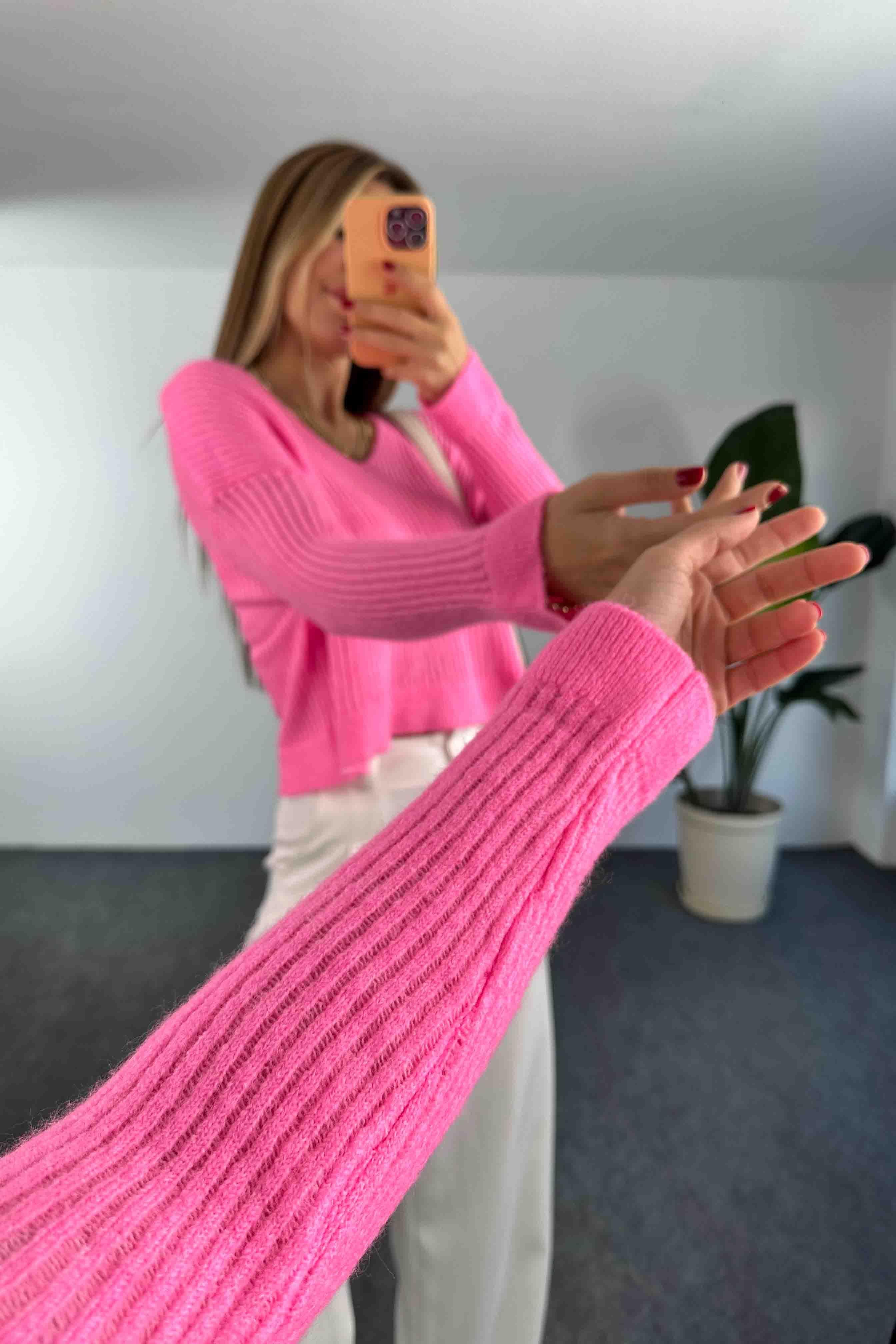 Ajurlu V Yaka Kazak Pembe