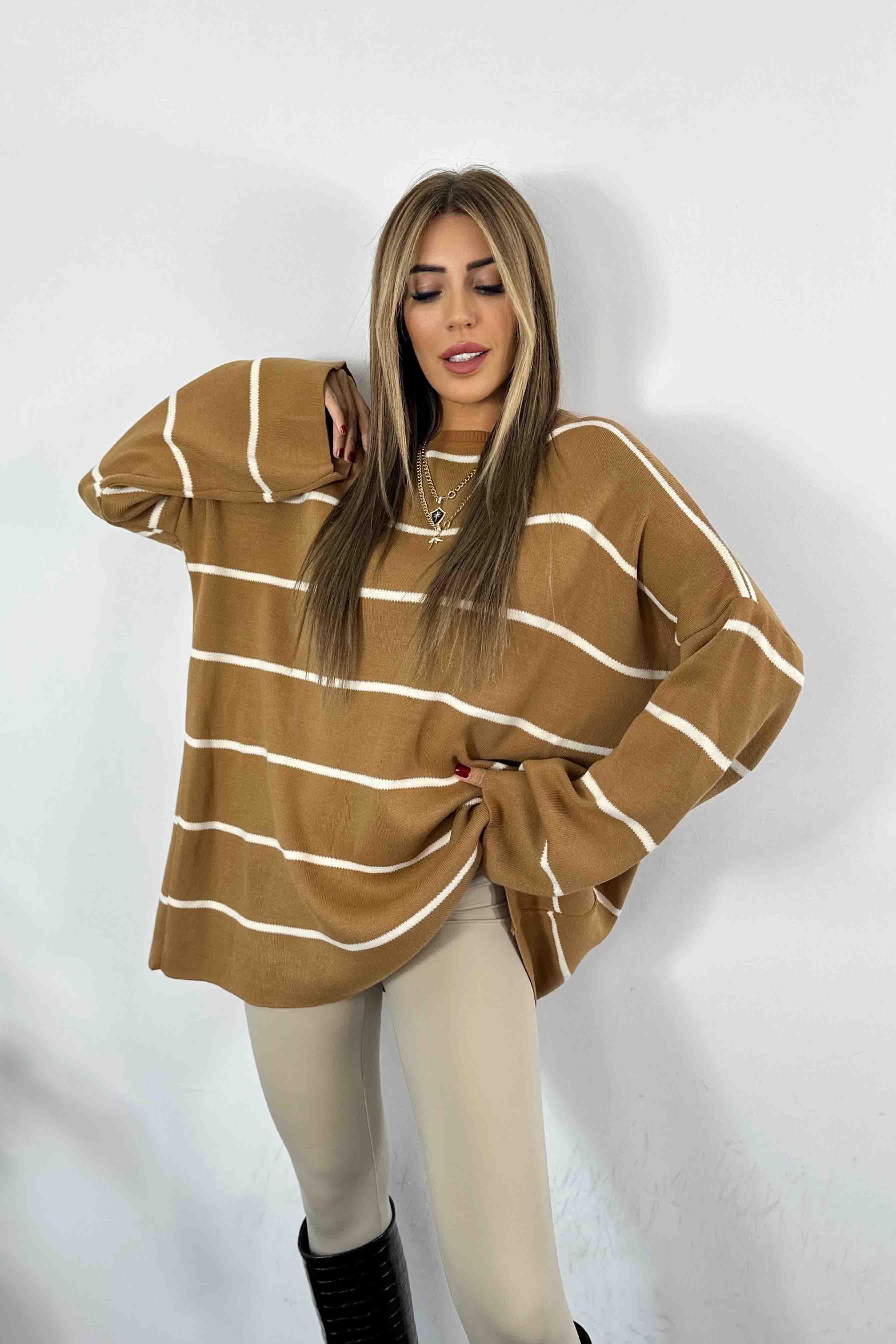 Akrilik Örme Çizgili Oversize Kazak Camel