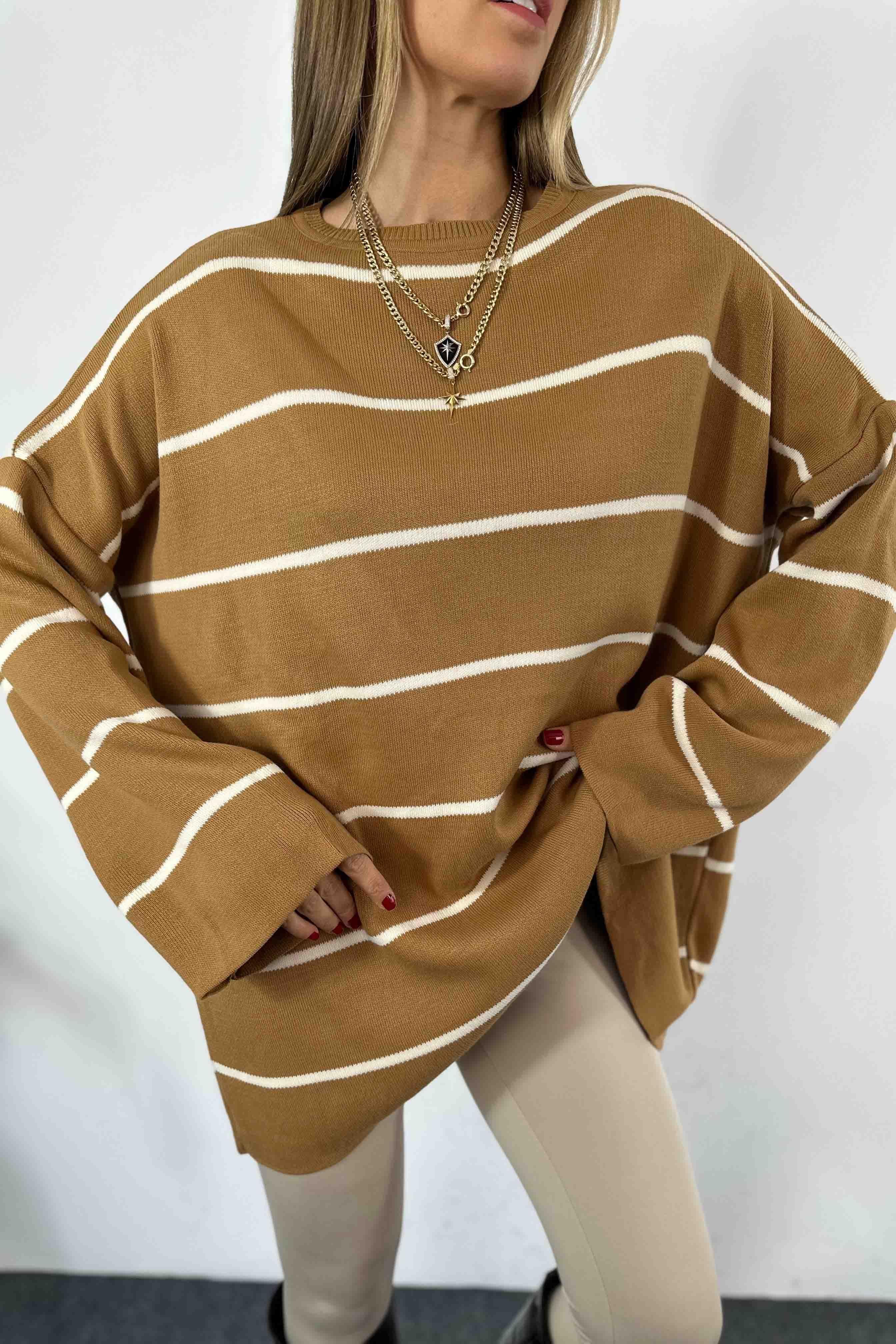 Akrilik Örme Çizgili Oversize Kazak Camel